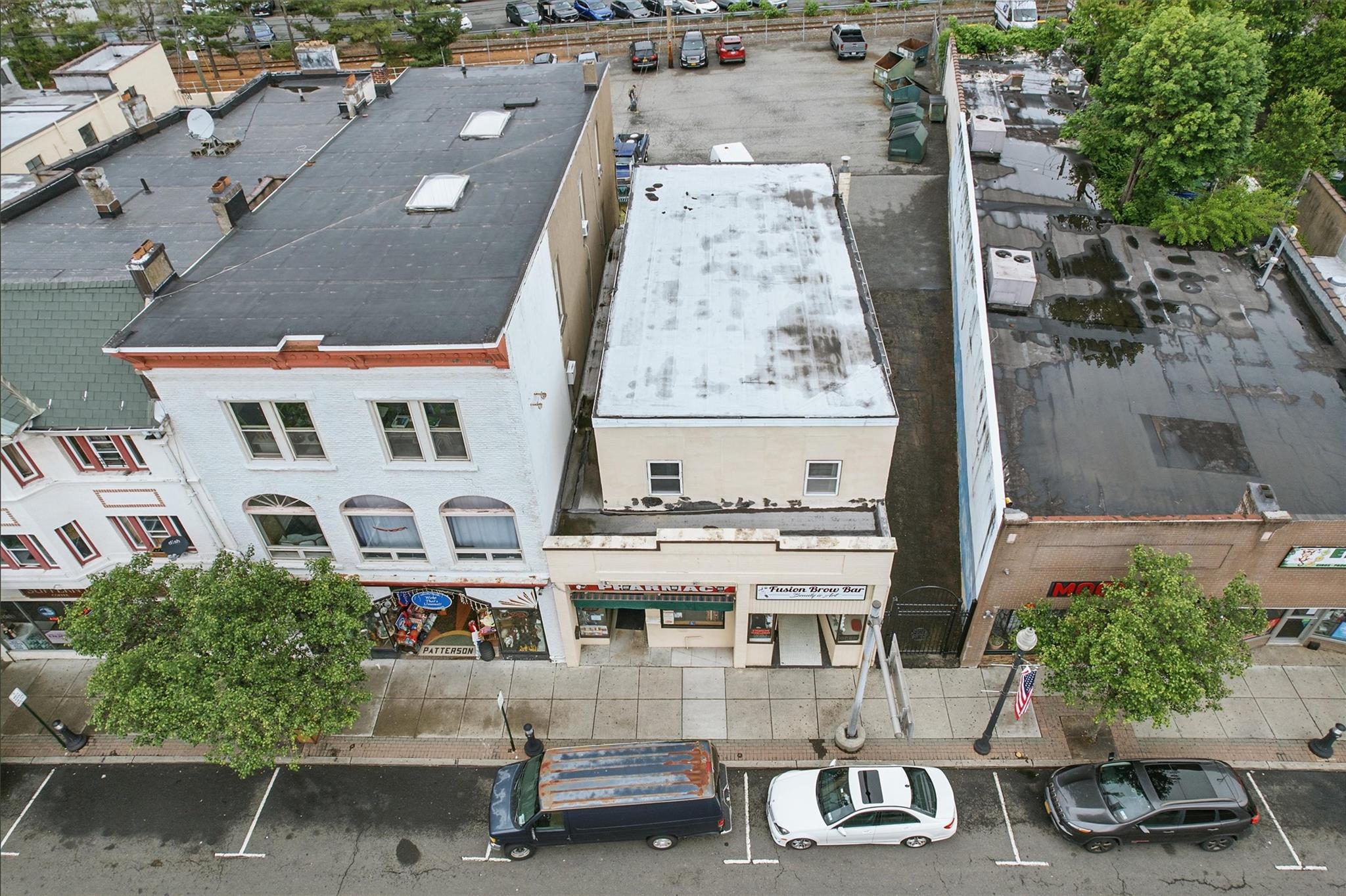 24 Lafayette Avenue