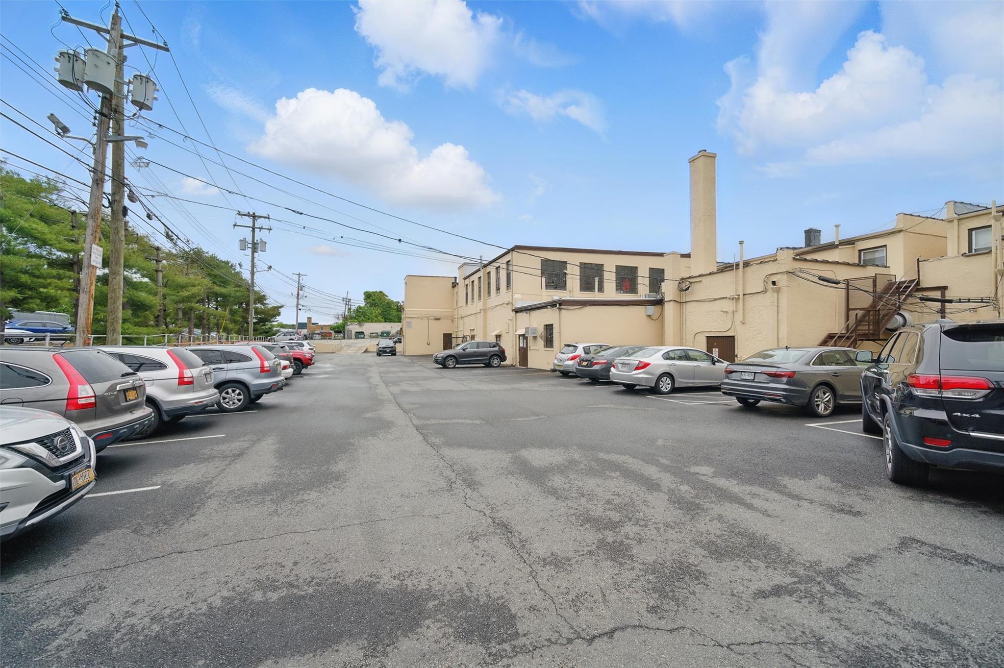 90-100 Orange Avenue
