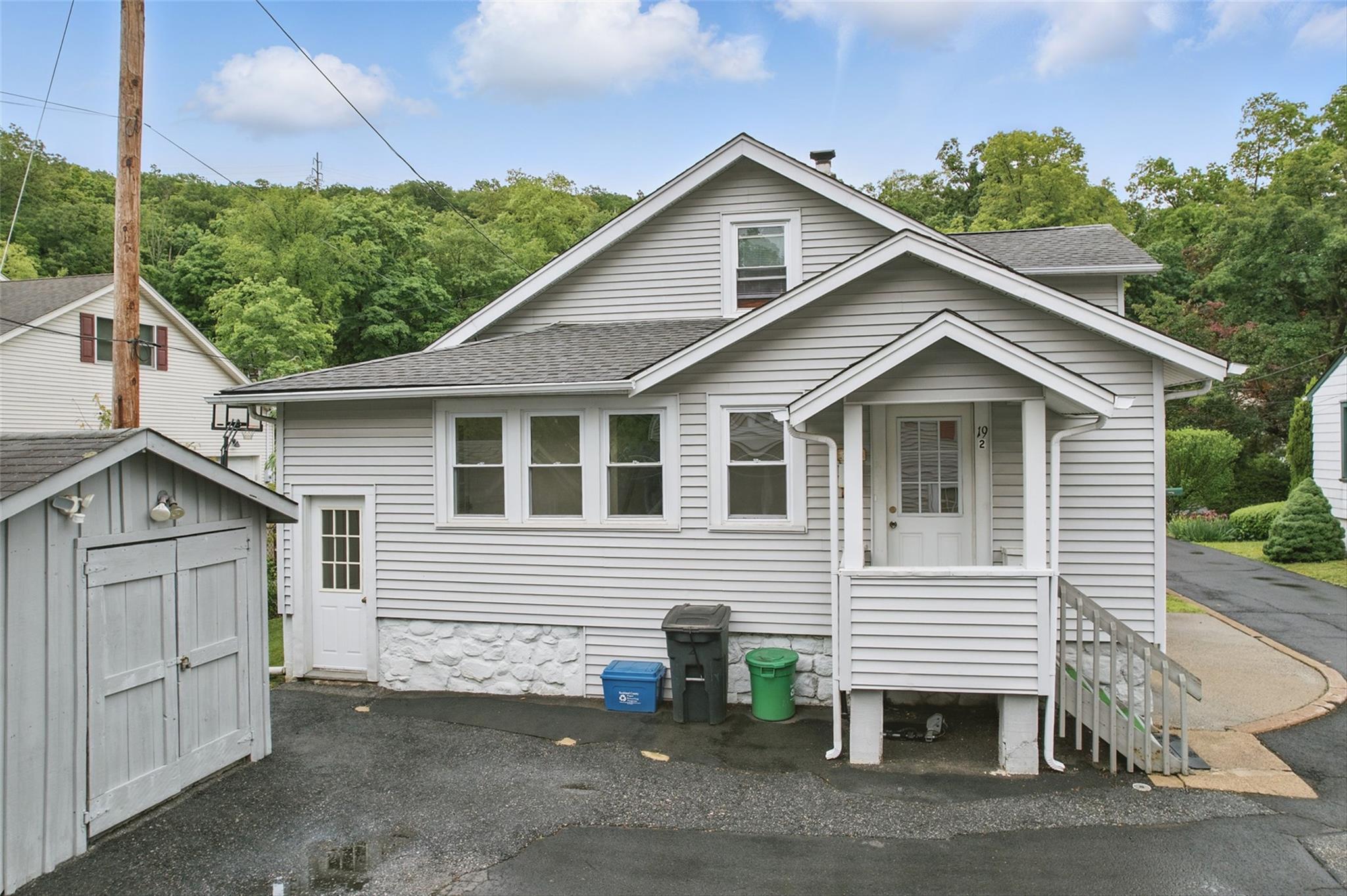 19 Sheridan Avenue
