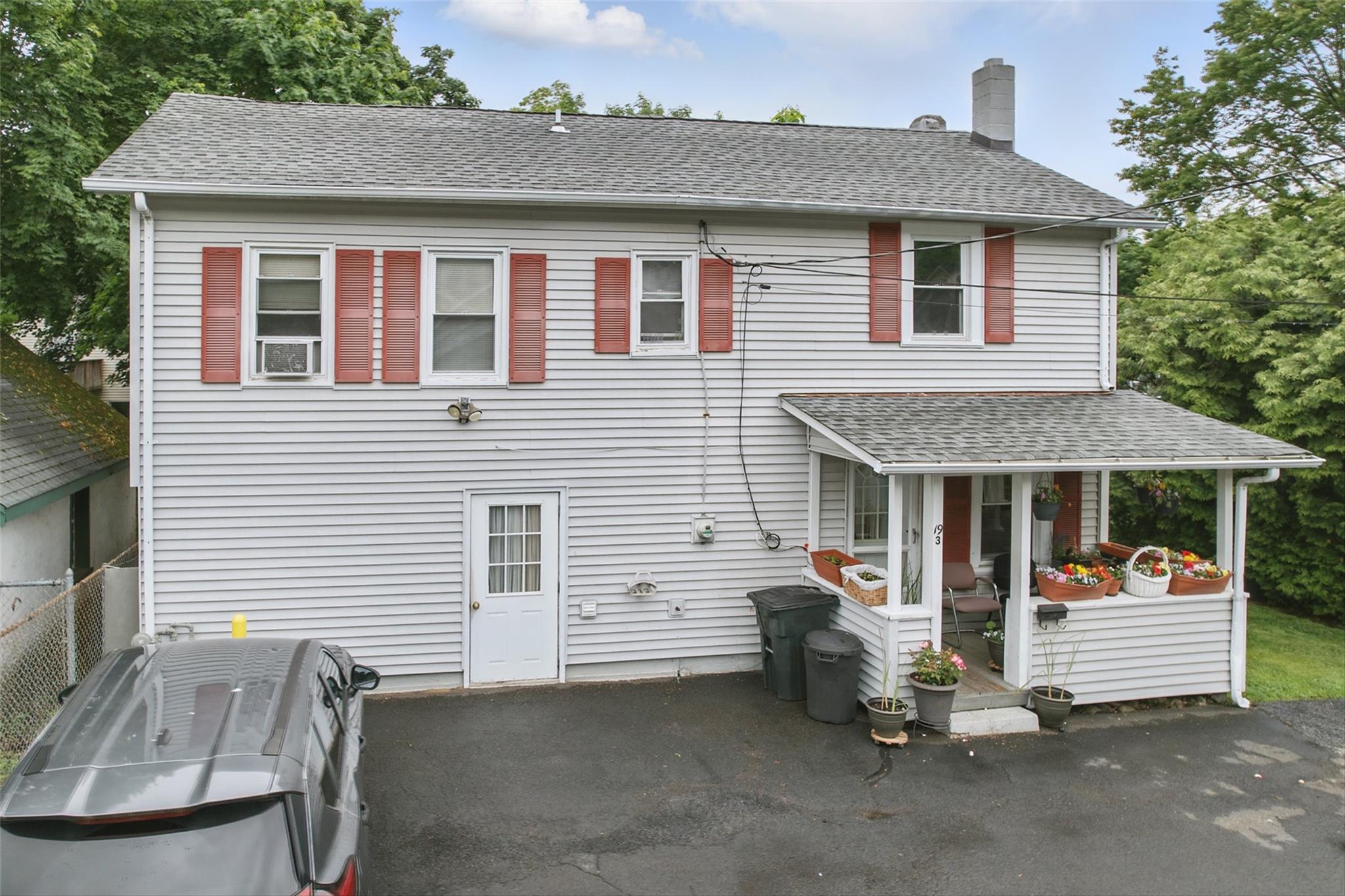 19 Sheridan Avenue