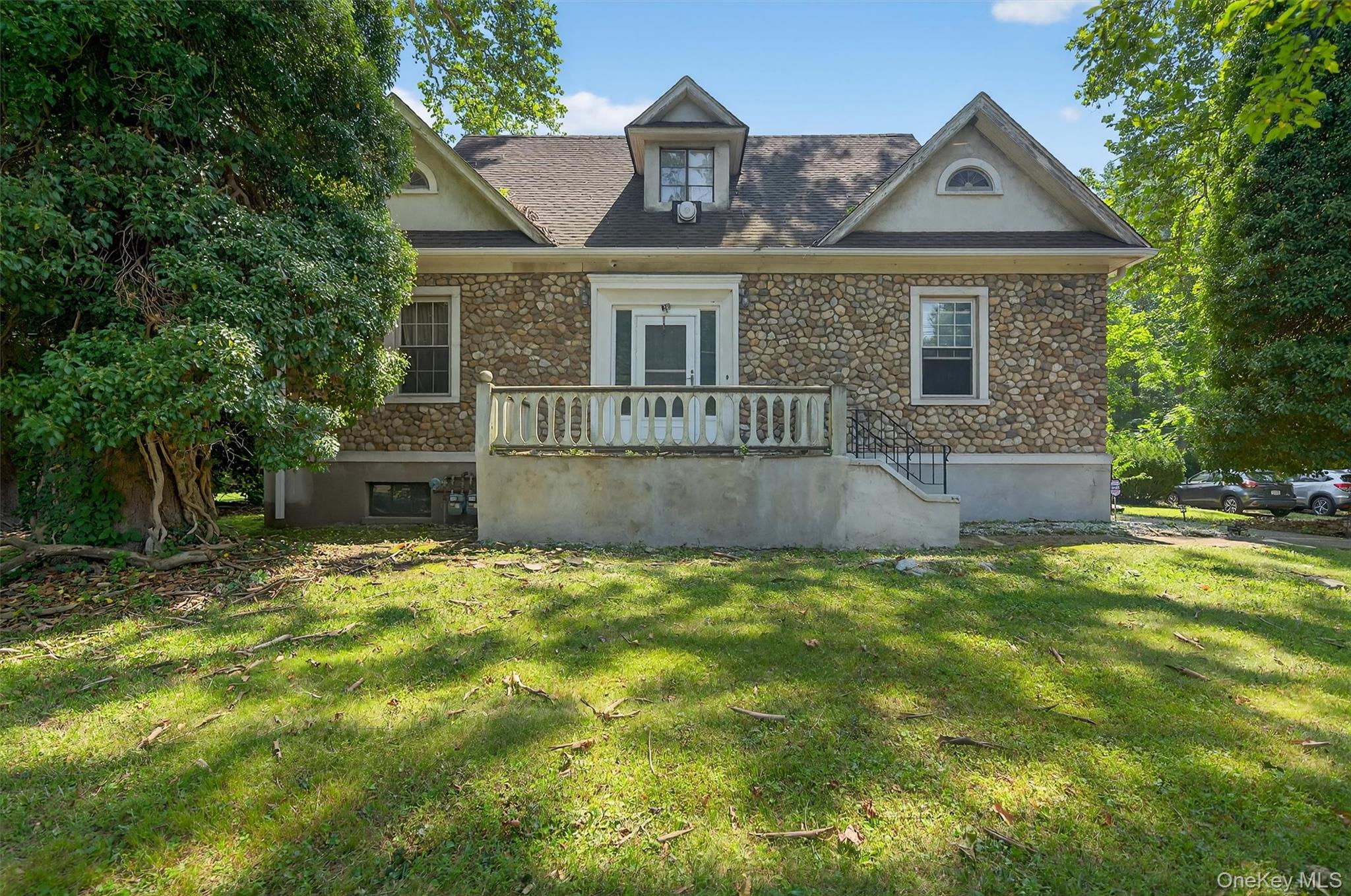 36 Seven Lakes Drive