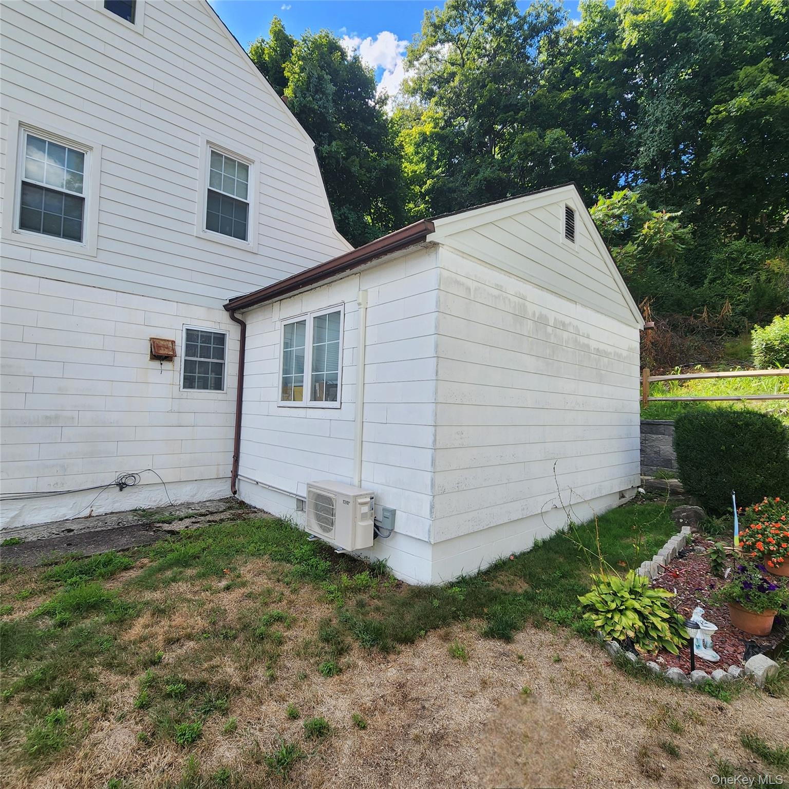 16 Circle Drive