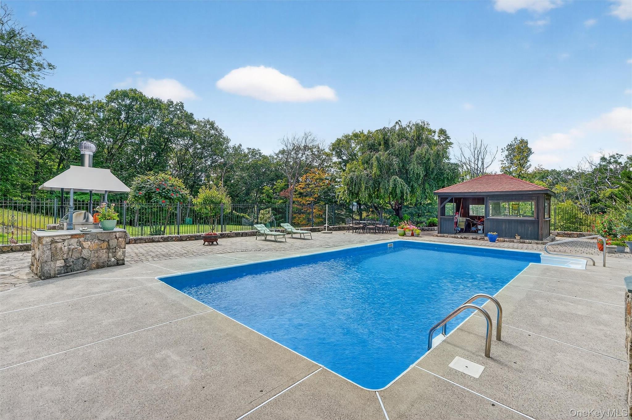 22 Skahen Drive