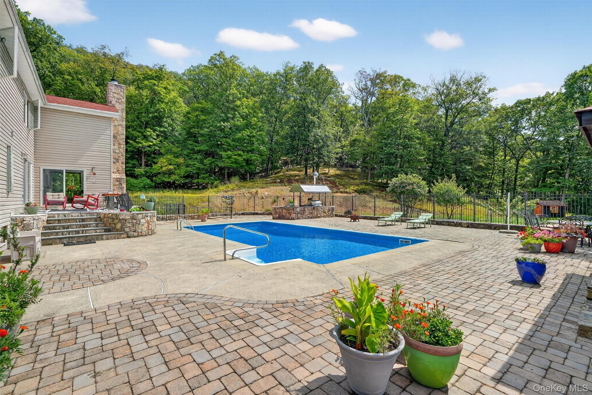 22 Skahen Drive