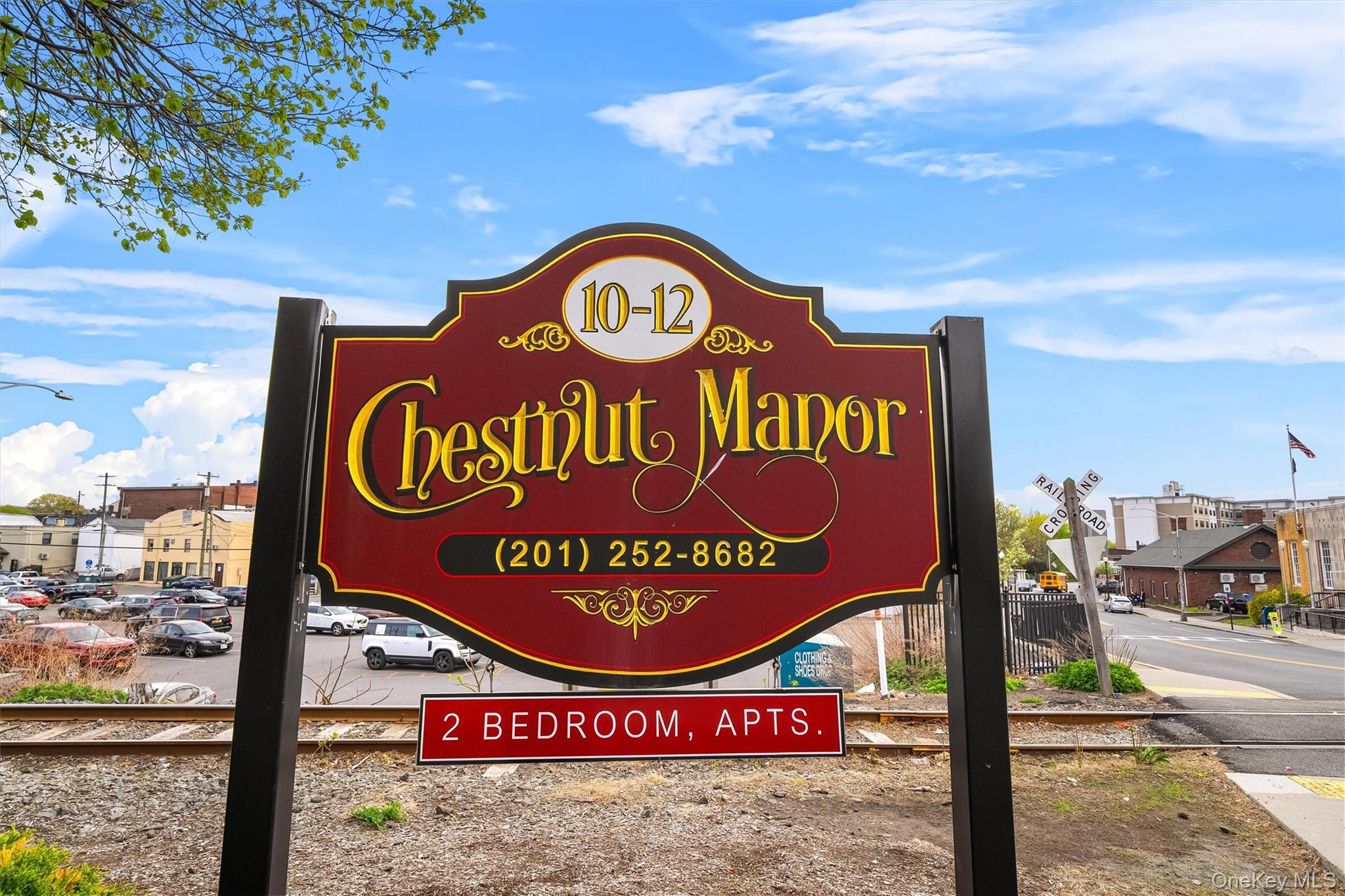 10-12 Chestnut Unit: A306
