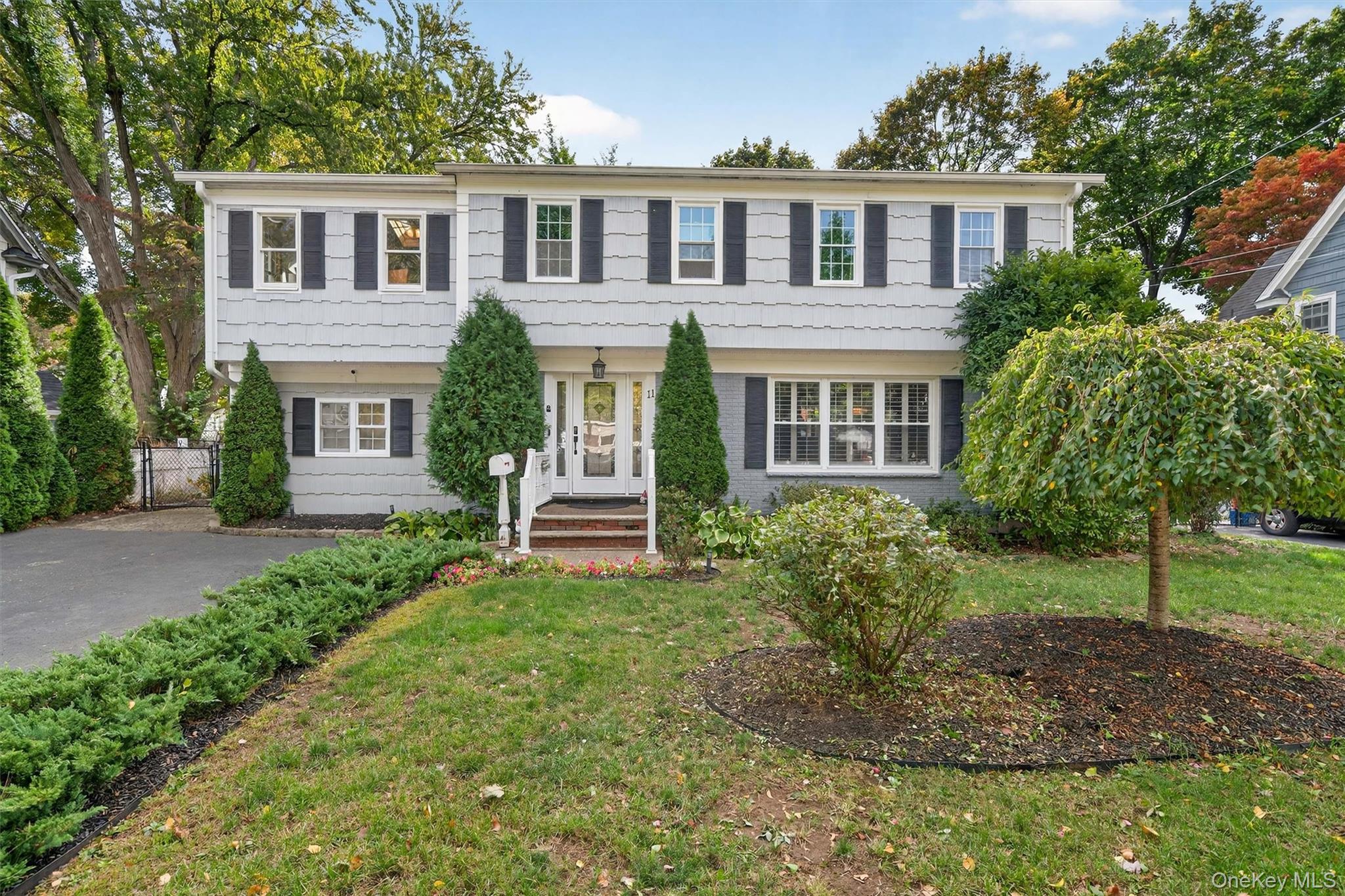 11 Lexington Avenue