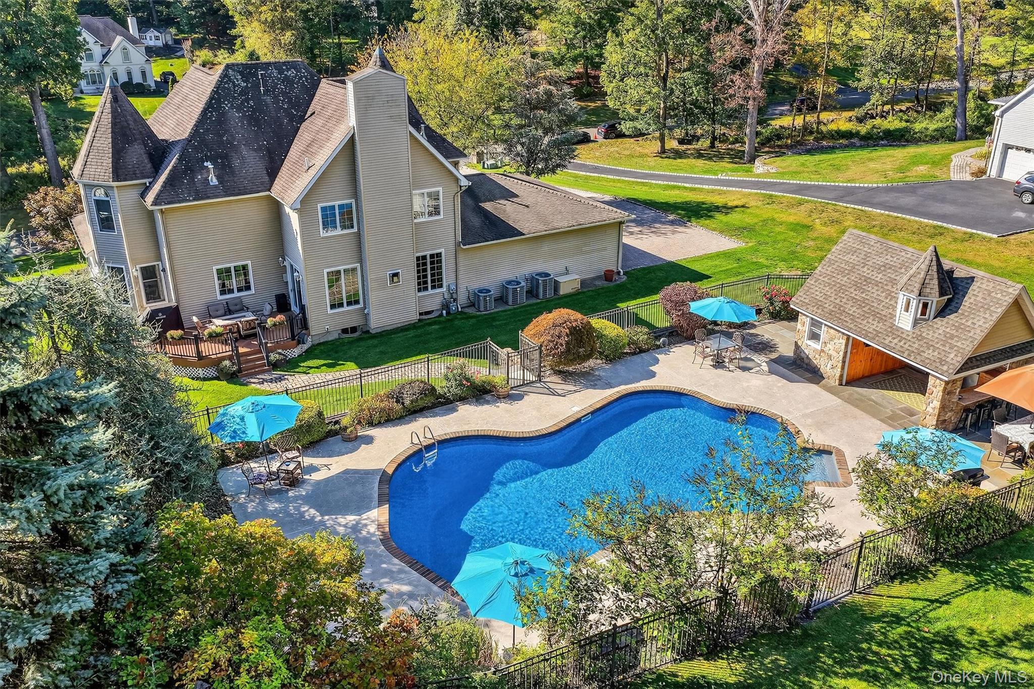 6 Katavolos Drive