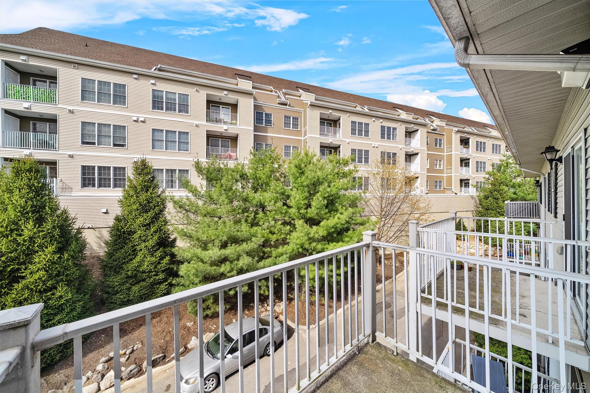 10-12 Chestnut Street Unit: B303