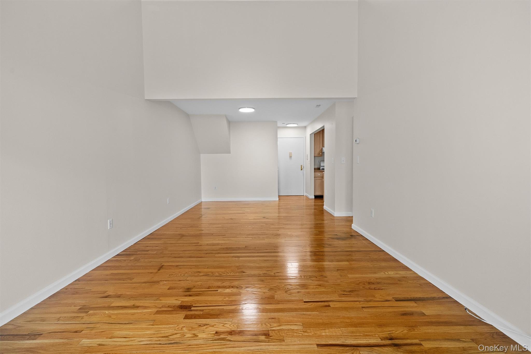 10-12 Chestnut Street Unit: B303