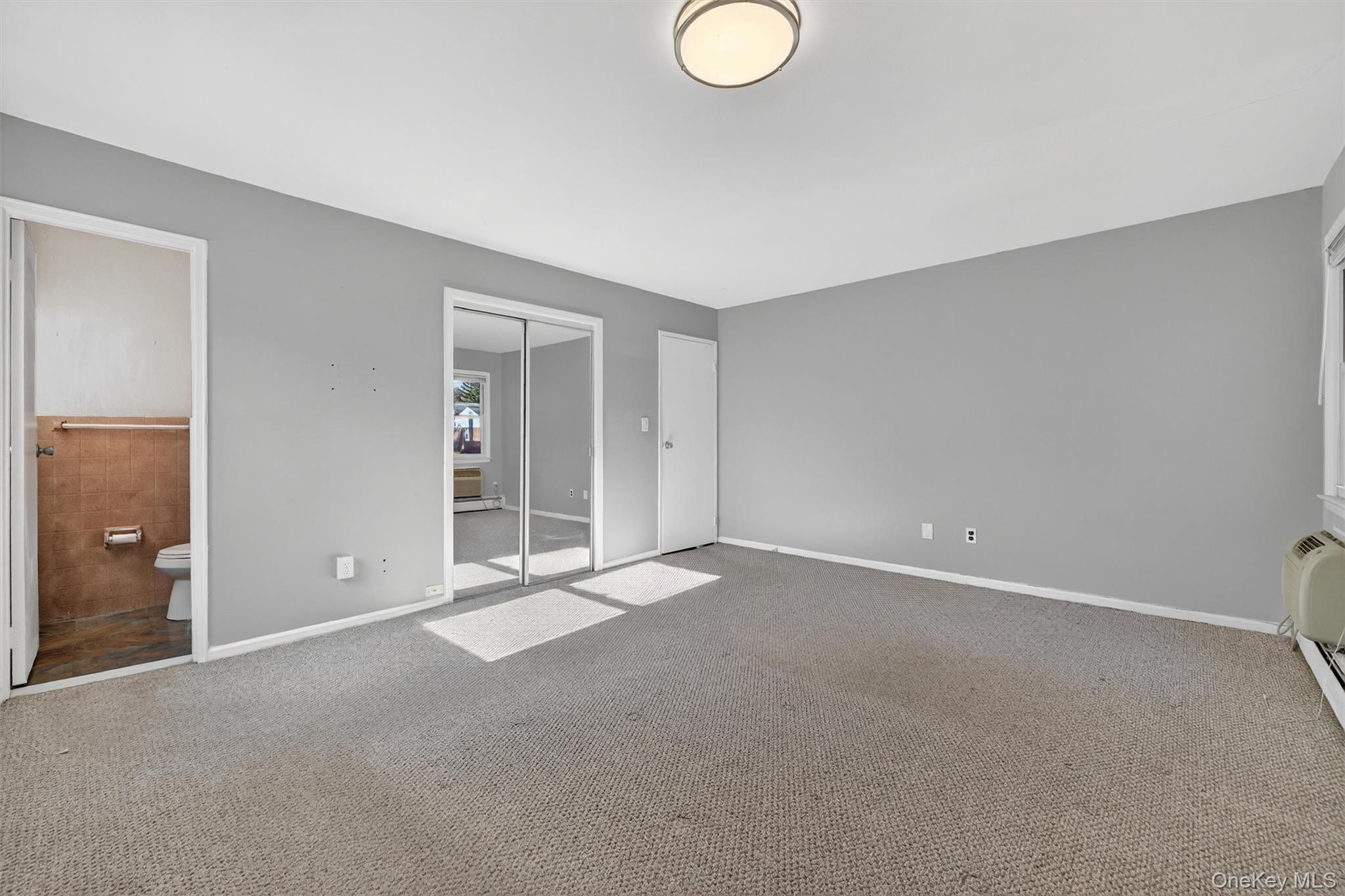 5 Oxford Court Unit: 7815