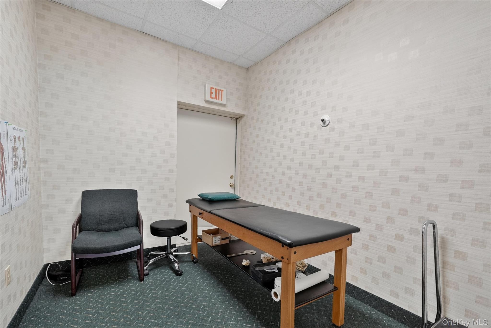 24-26 Liberty Square Mall