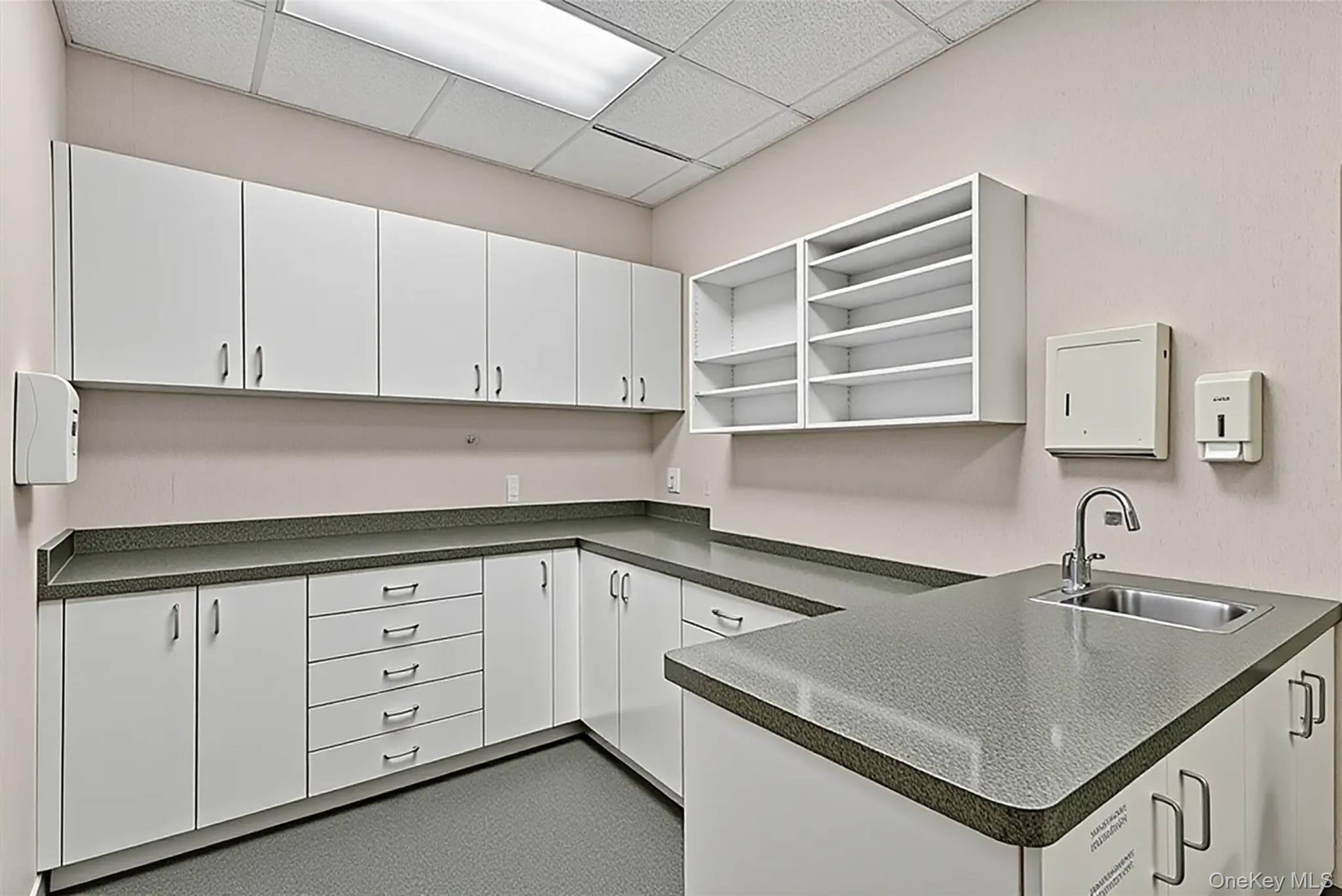 24-26 Liberty Square Mall