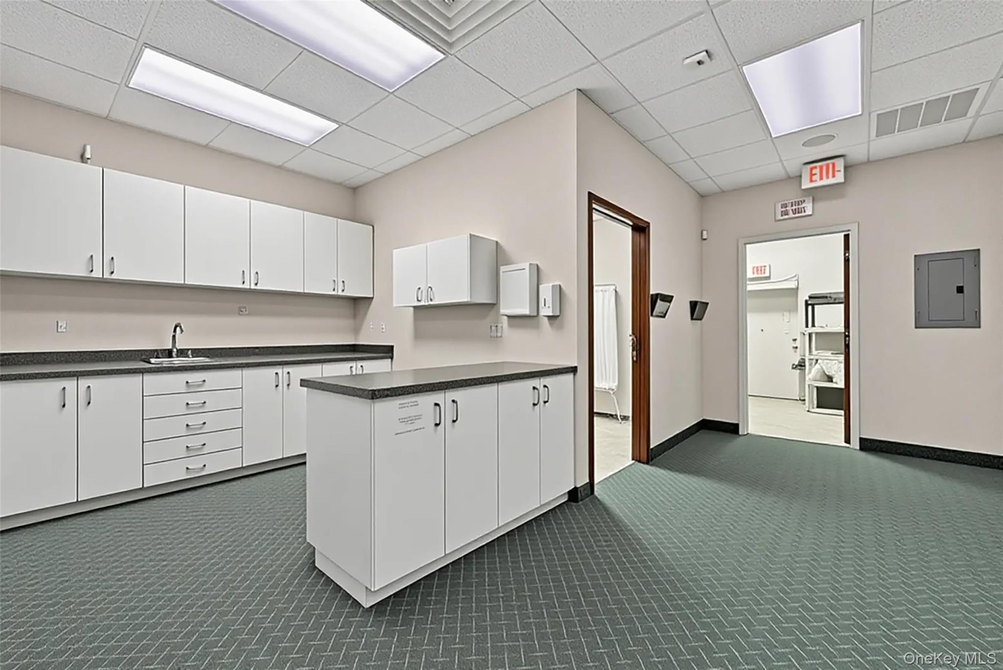 24-26 Liberty Square Mall