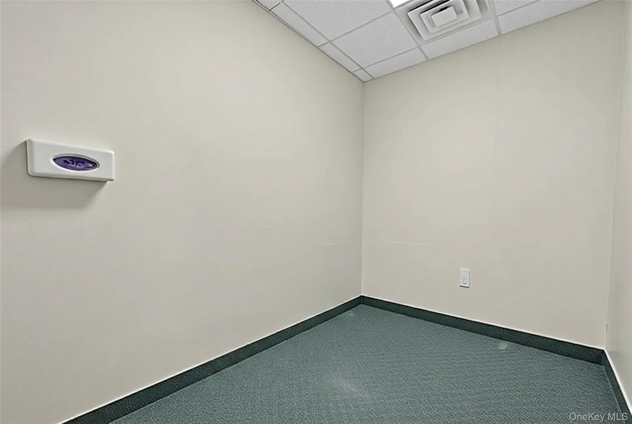 24-26 Liberty Square Mall