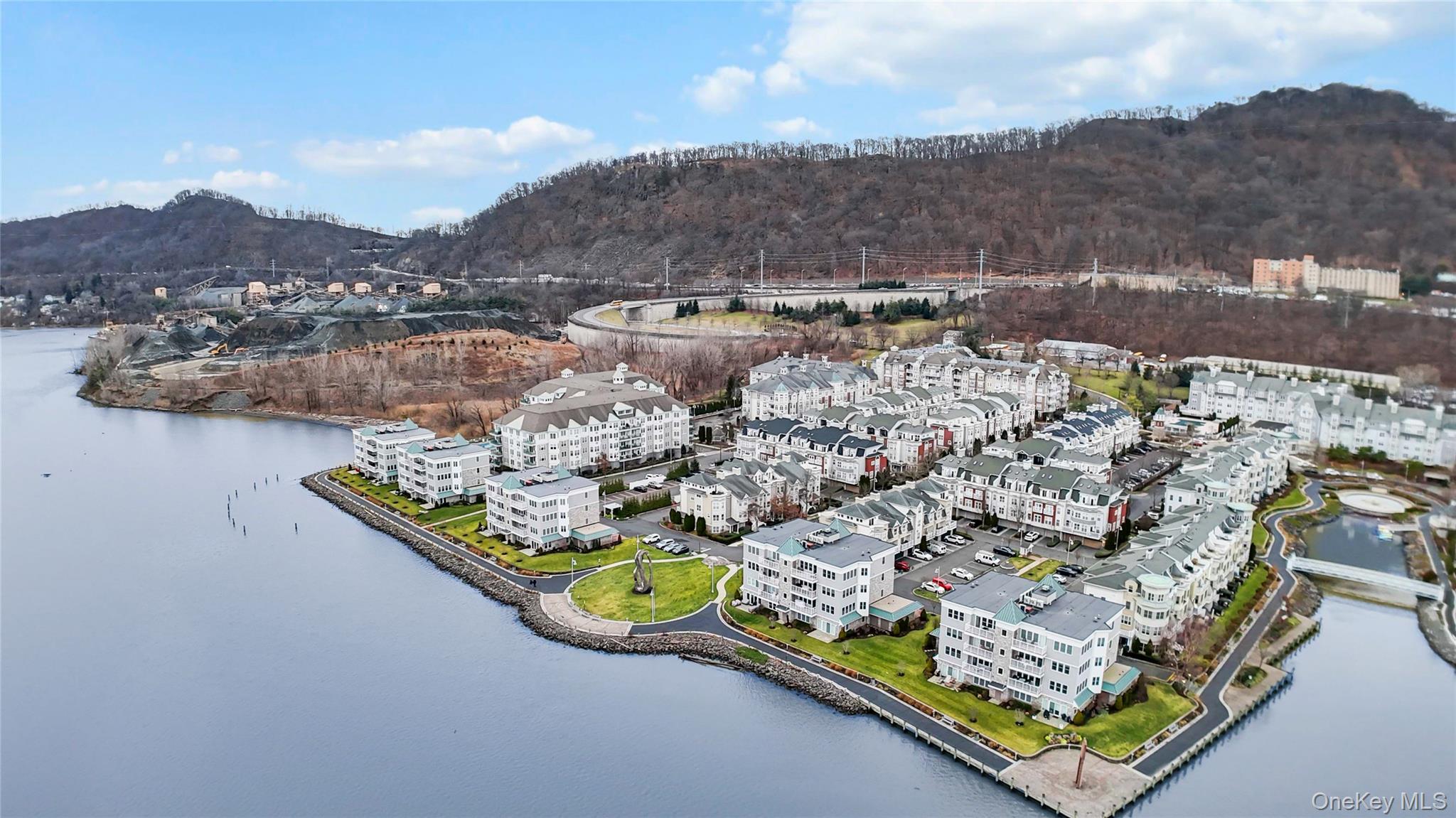 3 Harbor Pointe Drive