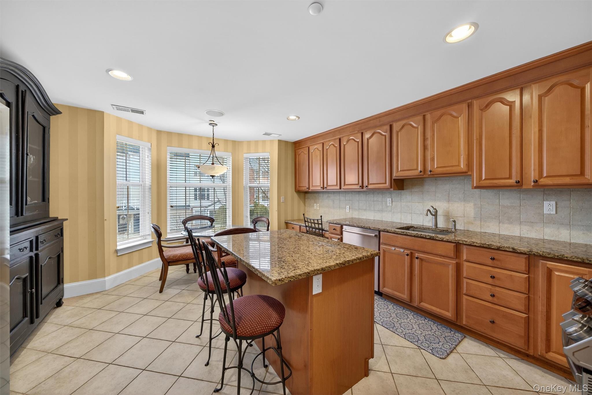 3 Harbor Pointe Drive