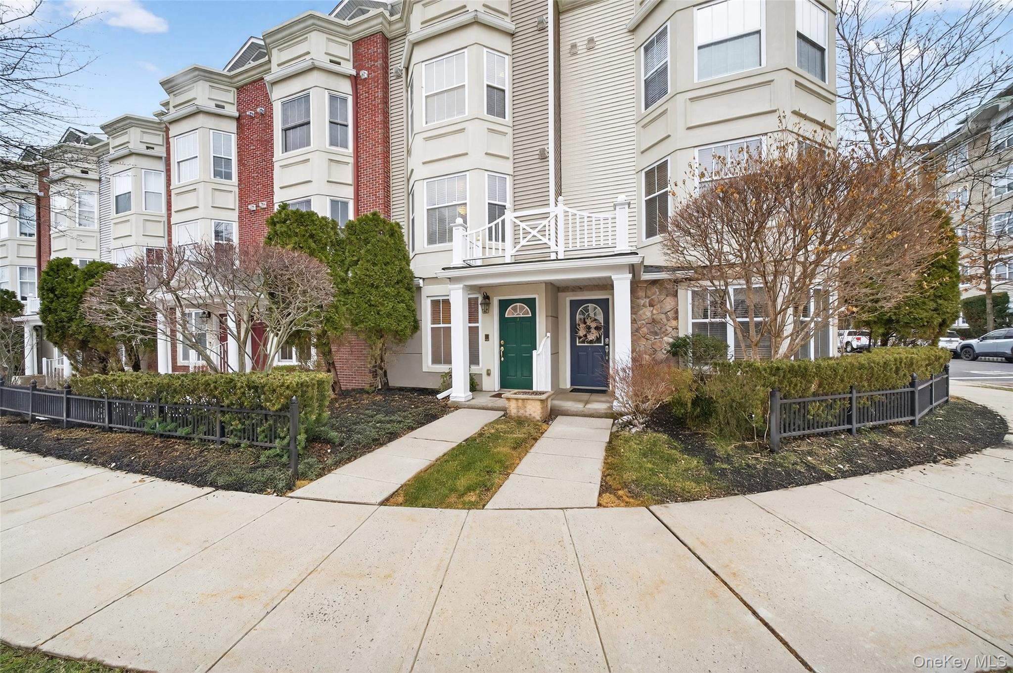 3 Harbor Pointe Drive