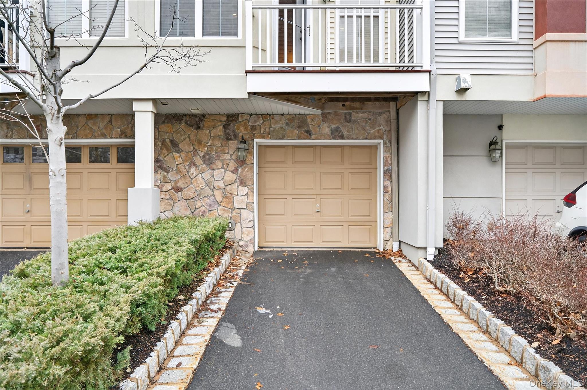 3 Harbor Pointe Drive