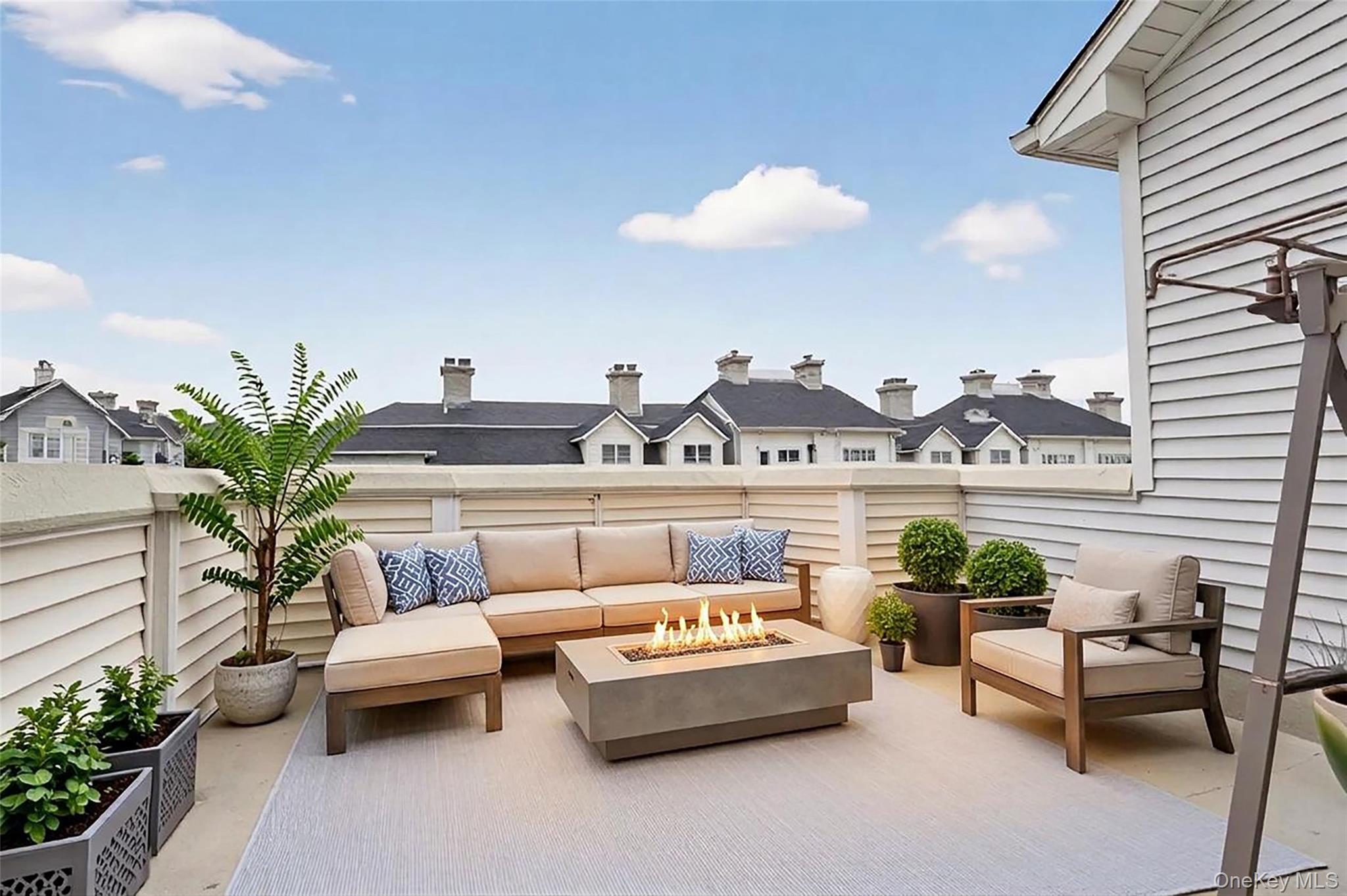 3 Harbor Pointe Drive