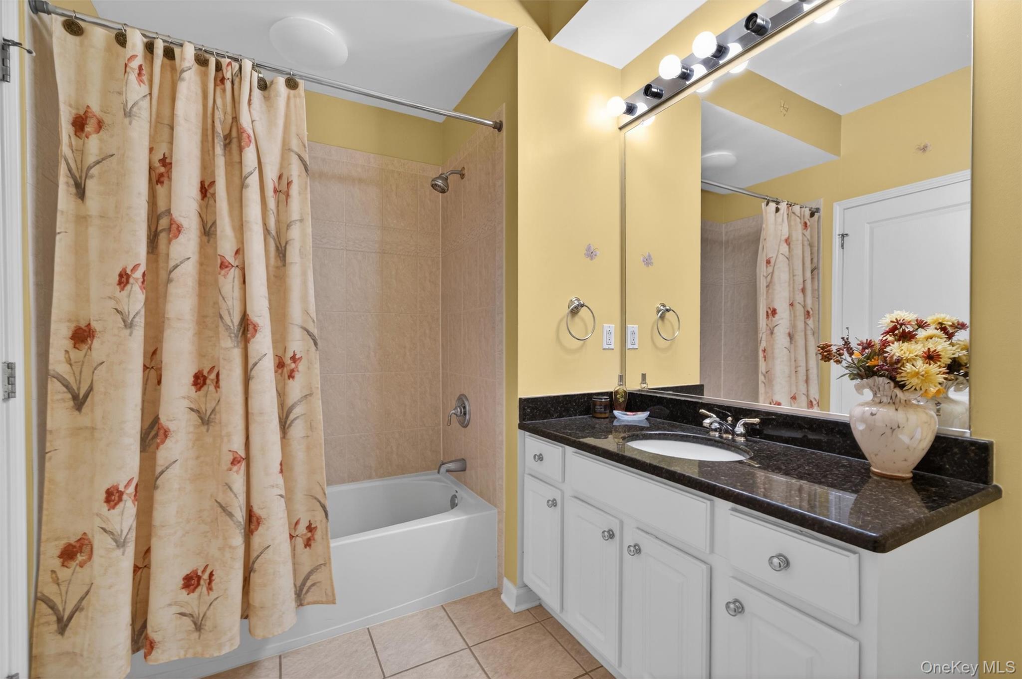 28 N De Baun Avenue Unit: 304