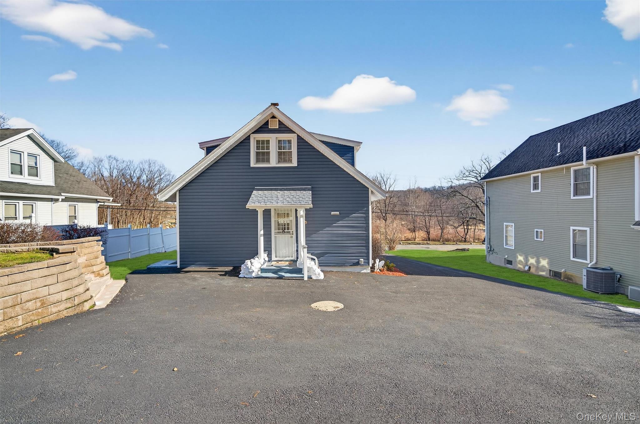 109 S Plank Road