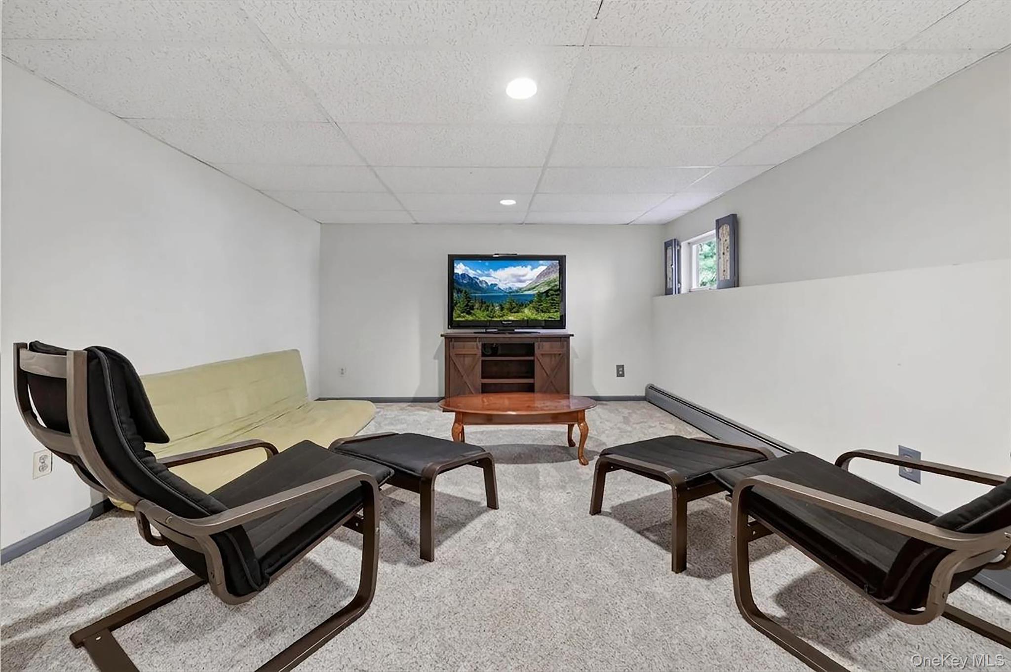 6 Amanda Court