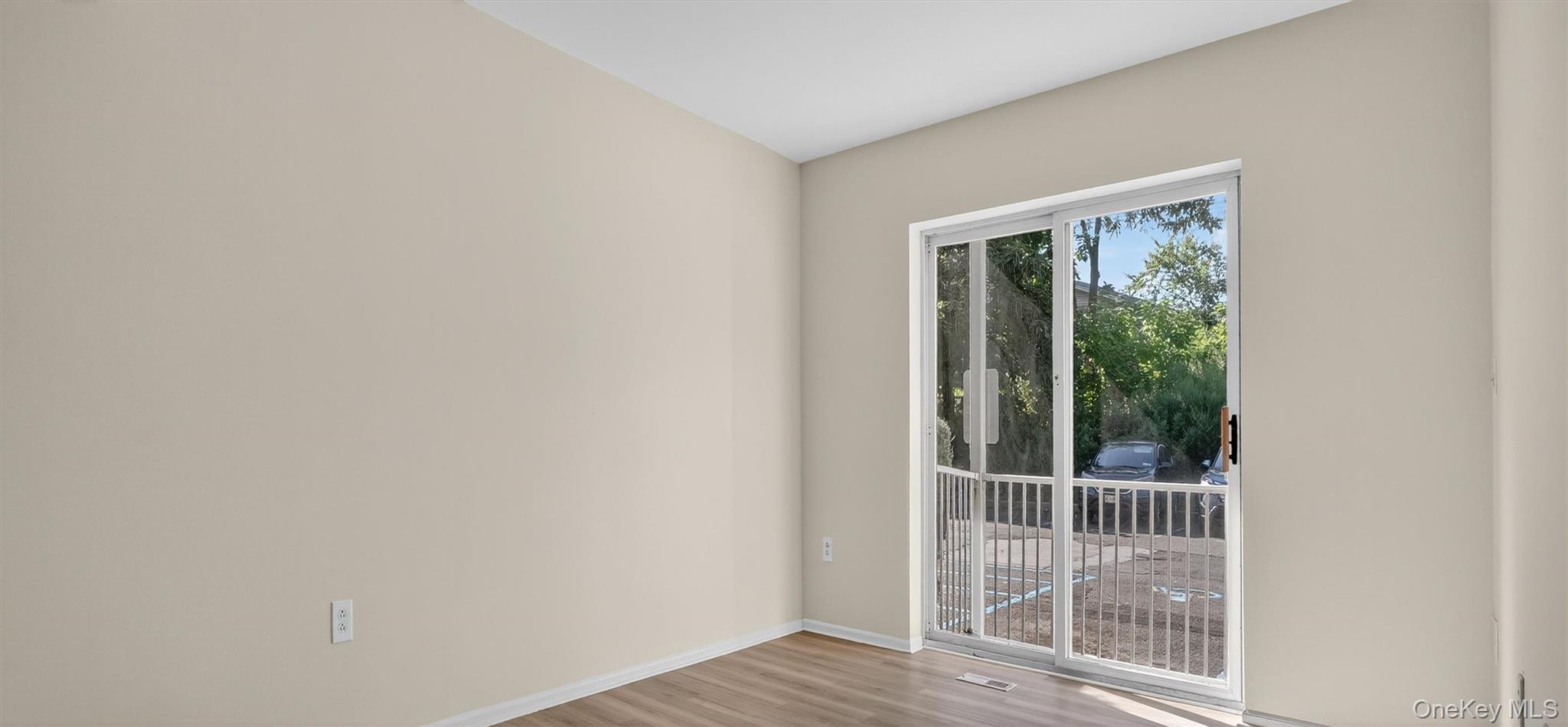 10-12 Chestnut Street Unit: A105