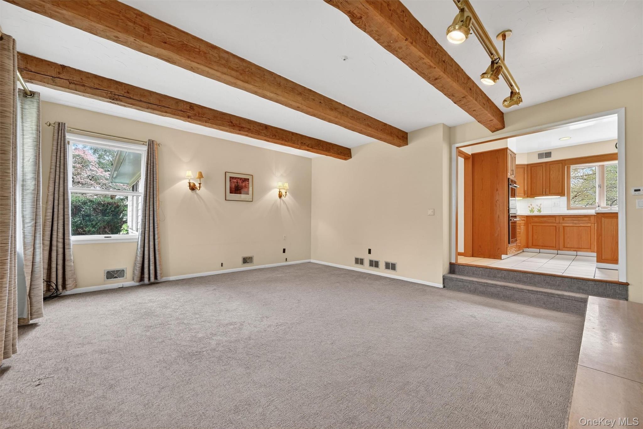 1 Vivian Place