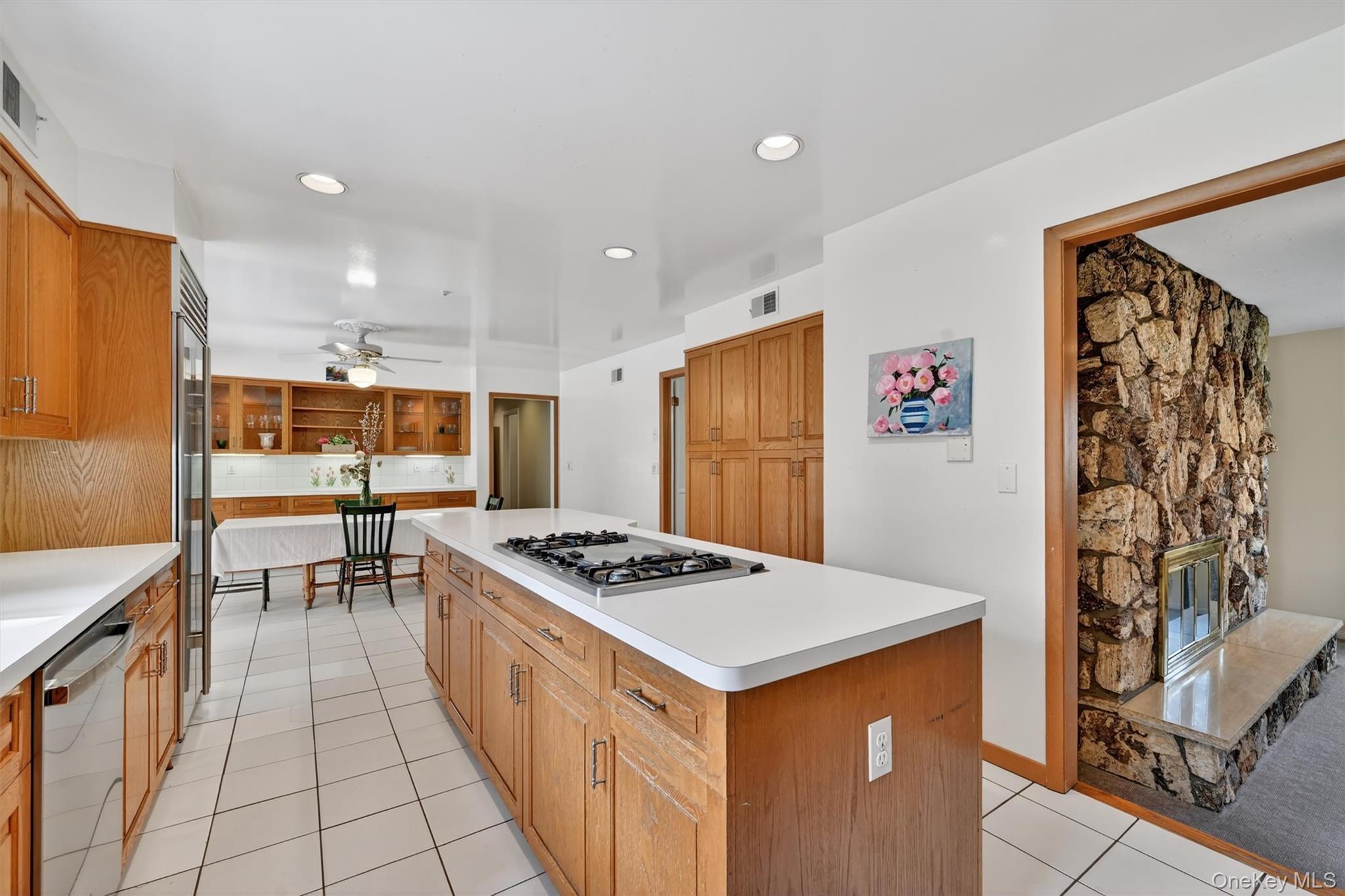 1 Vivian Place