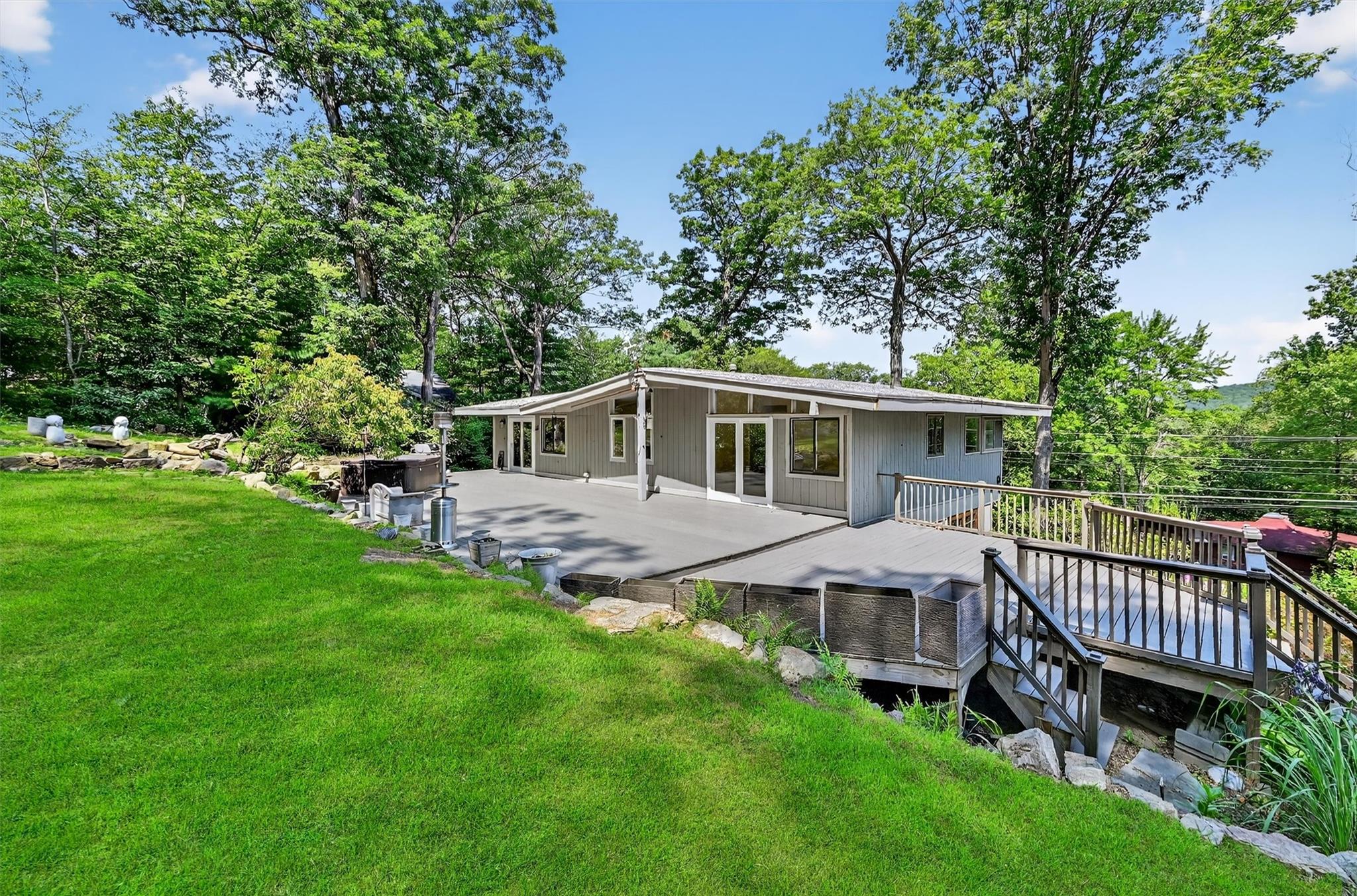 165 Fawn Hill Road