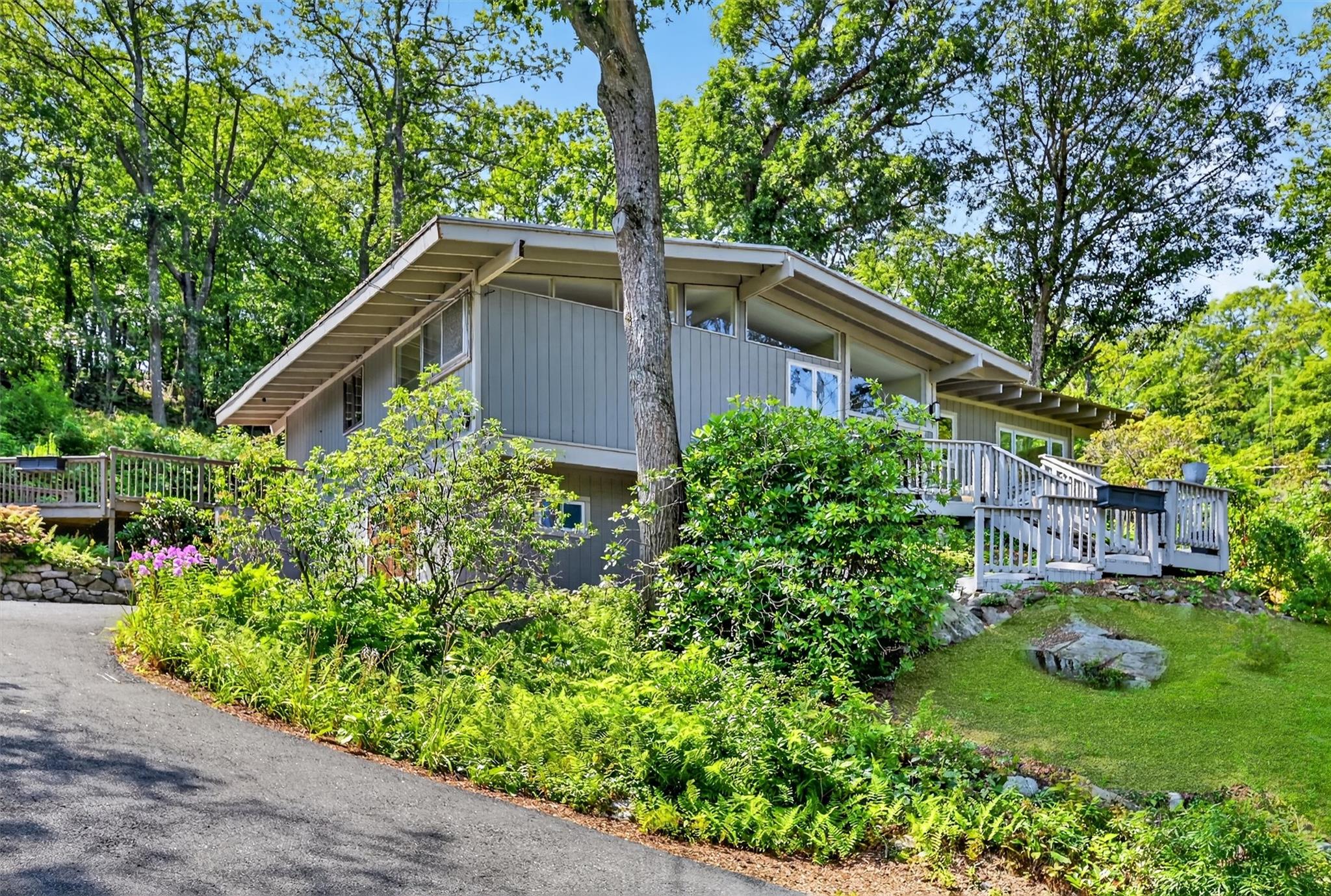 165 Fawn Hill Road