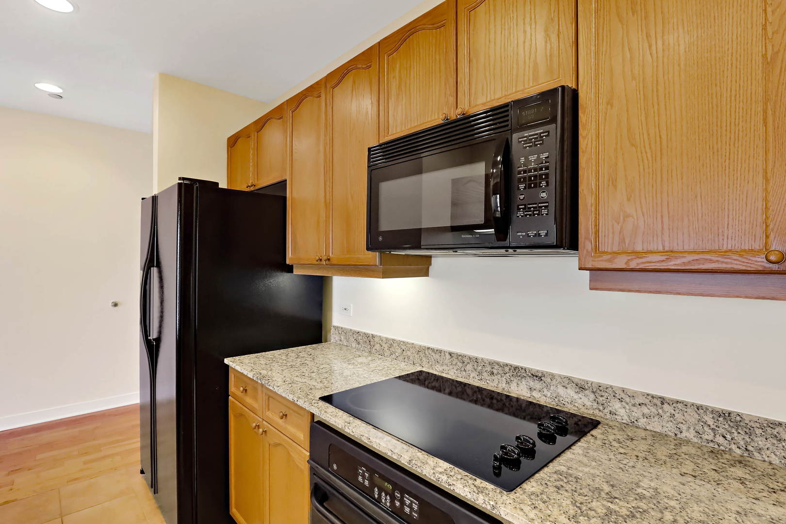 737 W Washington Boulevard Unit: 1802