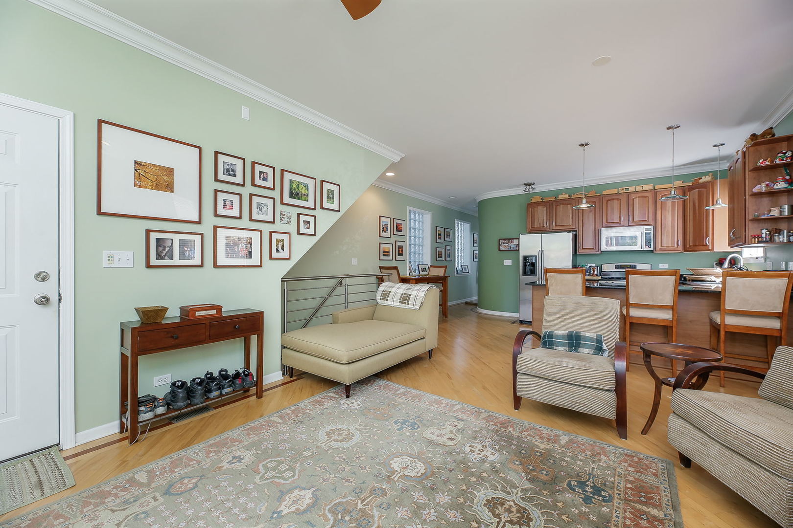 1407 N Campbell Avenue Unit: 1