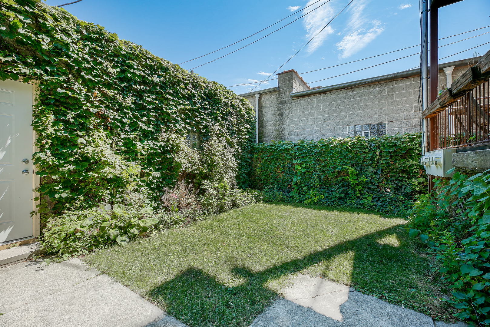 1407 N Campbell Avenue Unit: 1