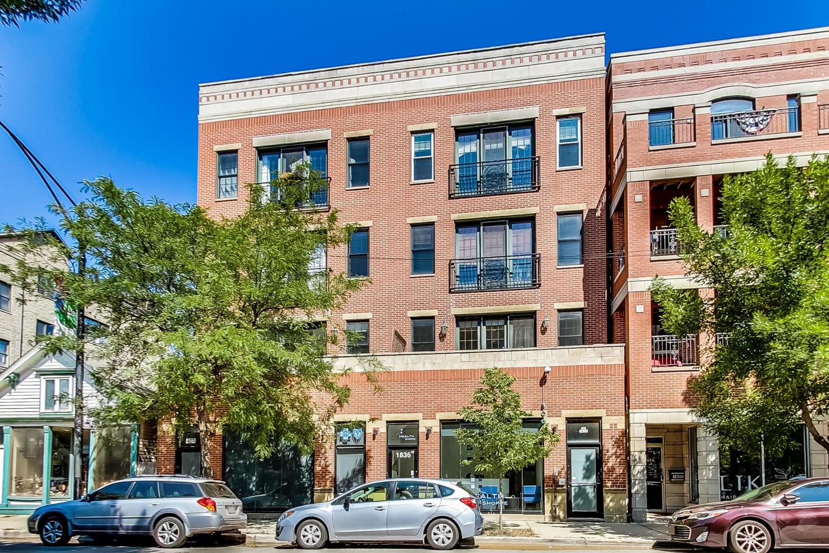 1836 W Belmont Avenue Unit: 2