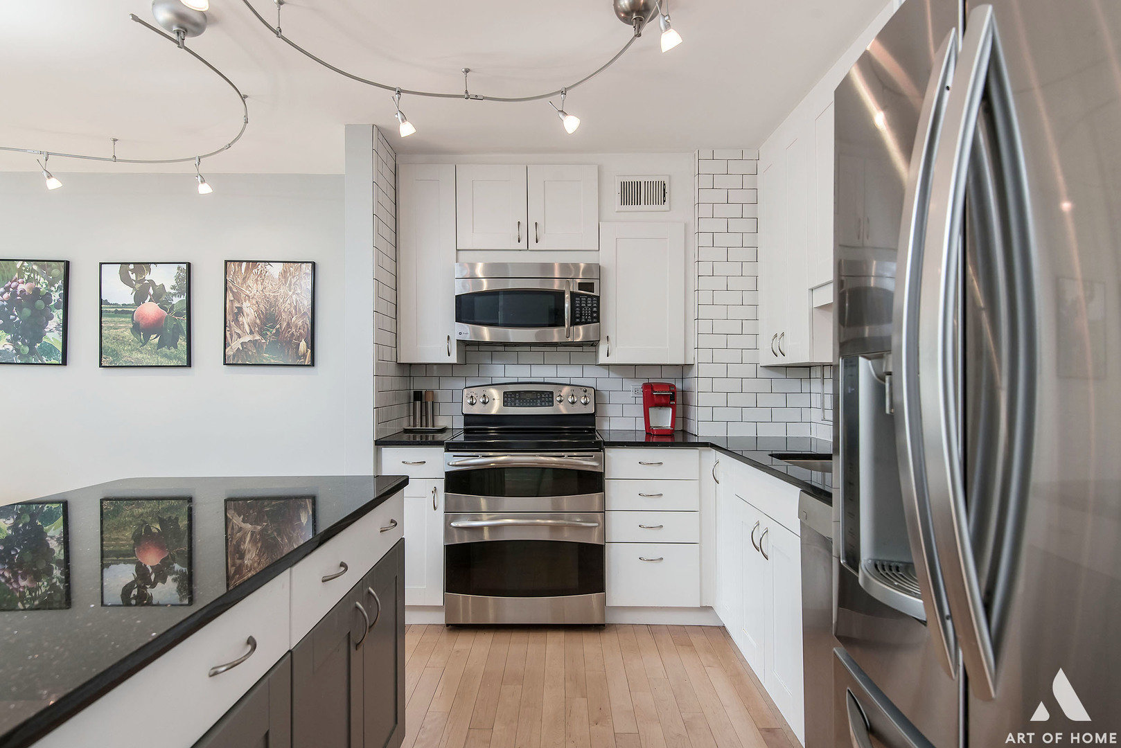 33 E Cedar Street Unit: 10C