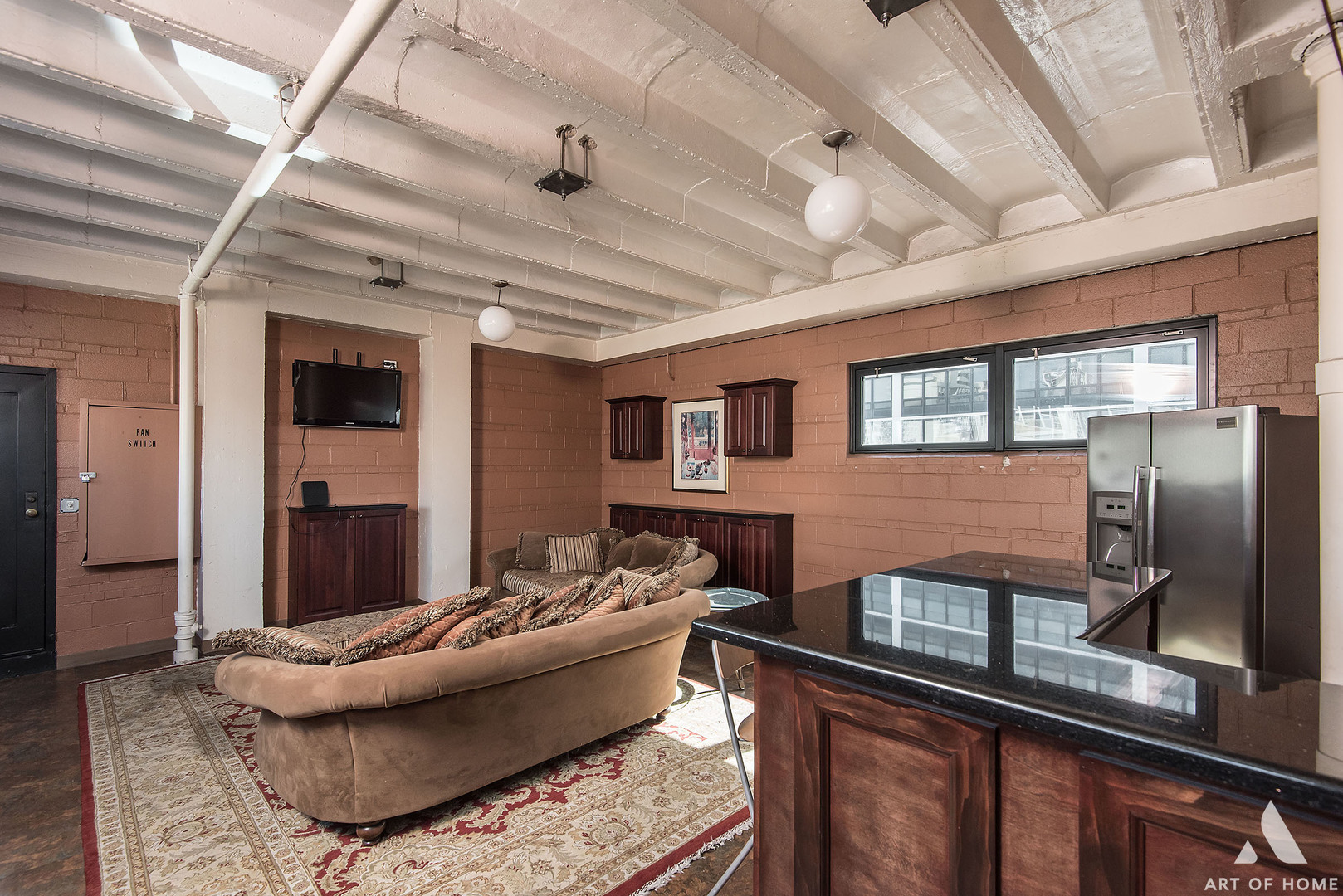33 E Cedar Street Unit: 10C