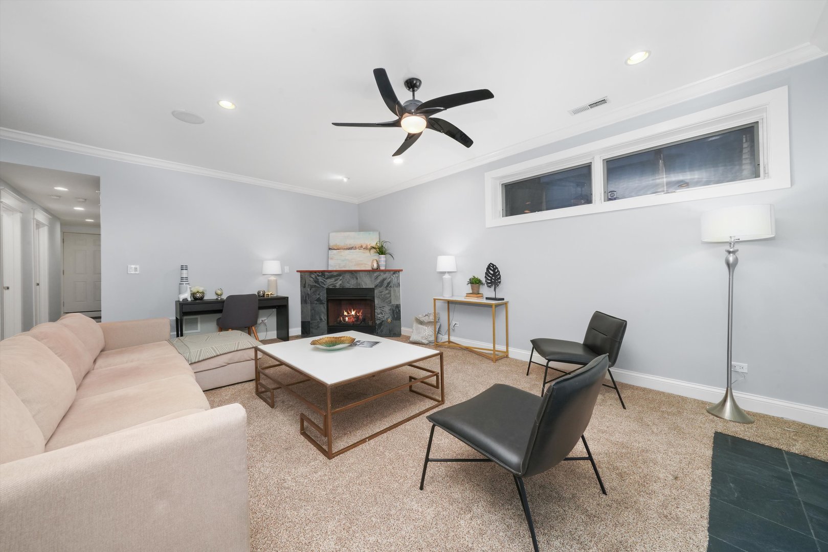 1712 W BEACH Avenue Unit: 1