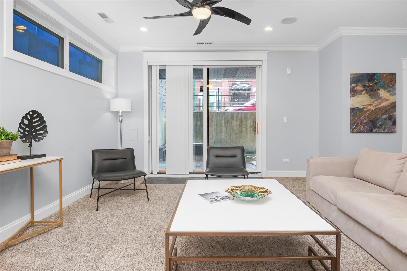 1712 W BEACH Avenue Unit: 1