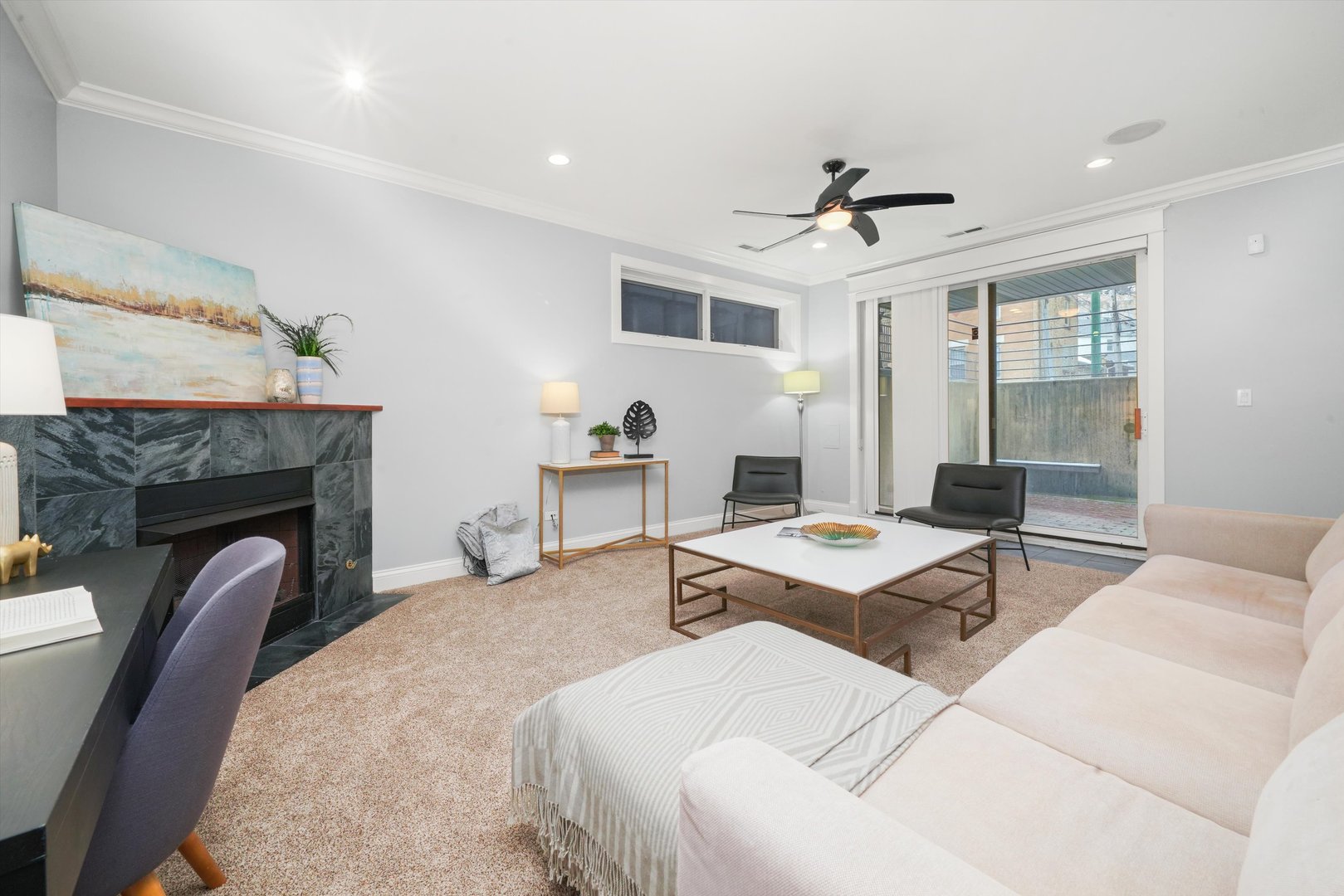 1712 W BEACH Avenue Unit: 1