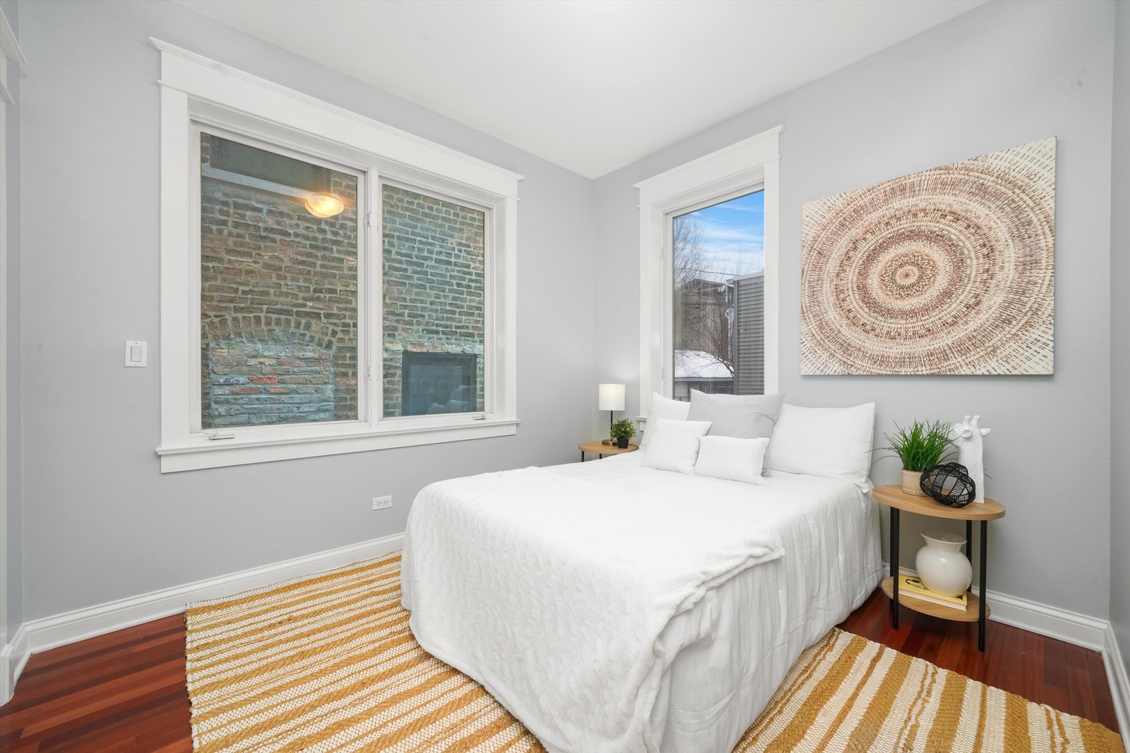 1712 W BEACH Avenue Unit: 1