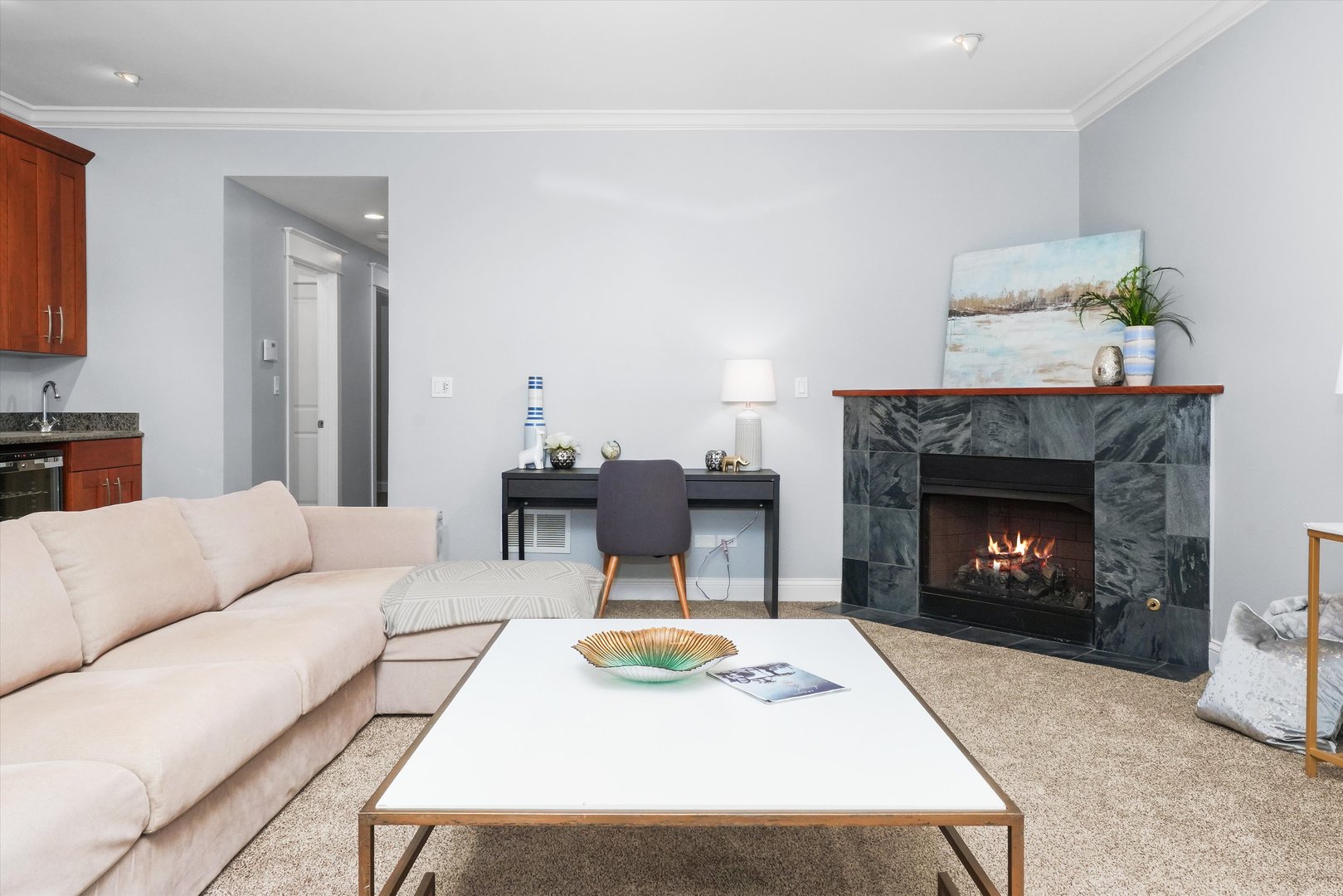 1712 W BEACH Avenue Unit: 1