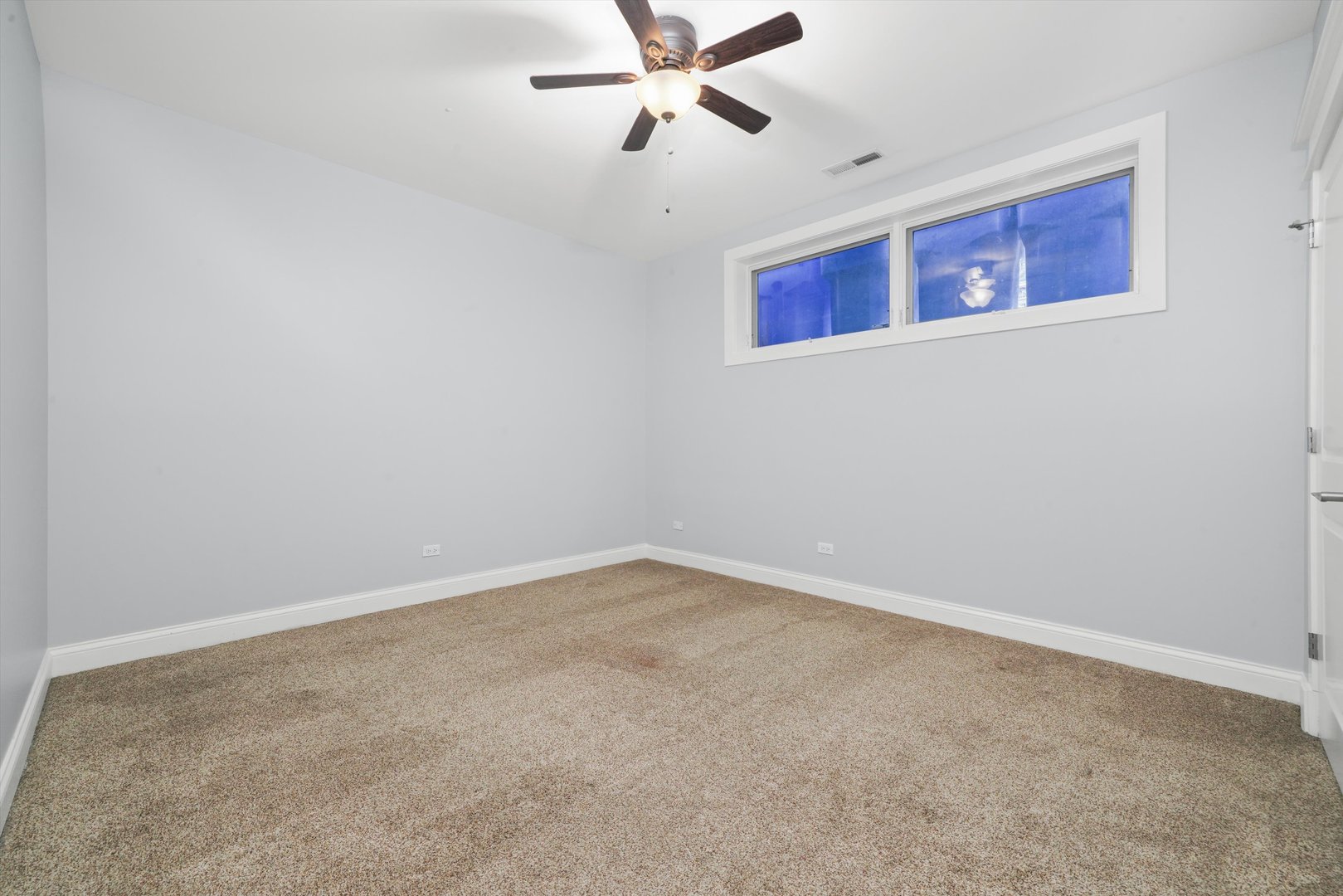 1712 W BEACH Avenue Unit: 1