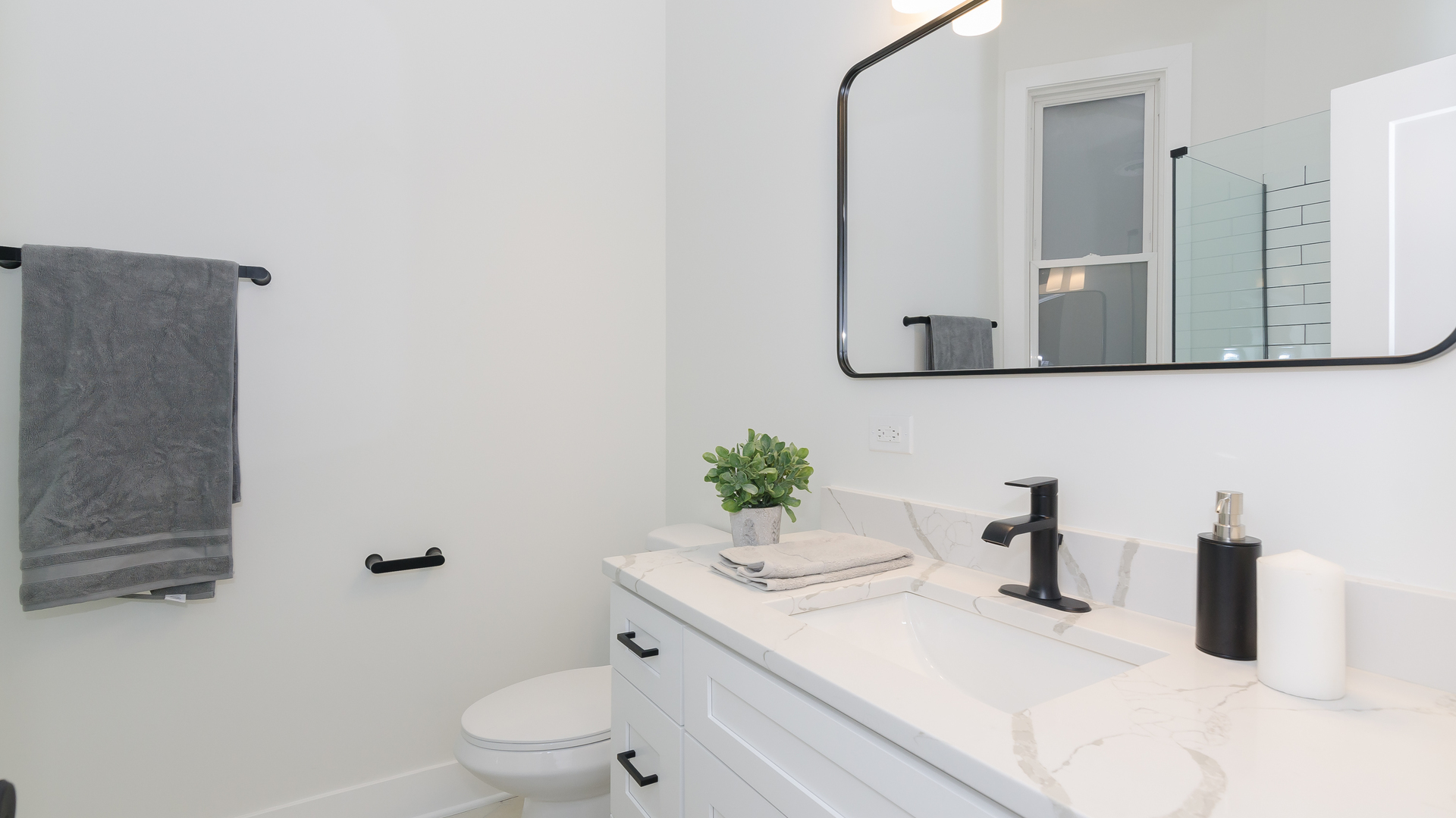 1458 W Pensacola Avenue Unit: 3