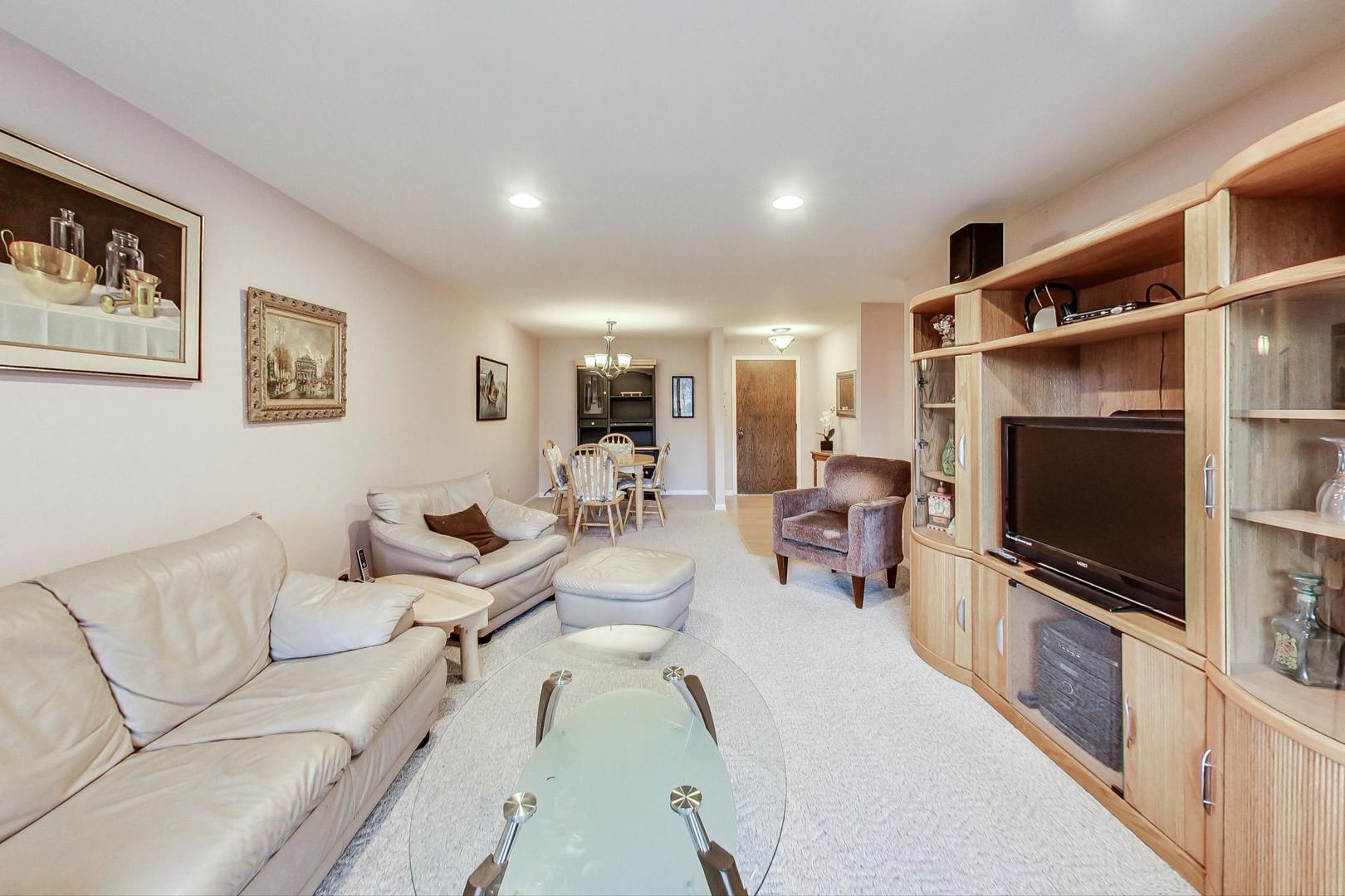 51 Old Oak Drive Unit: 107