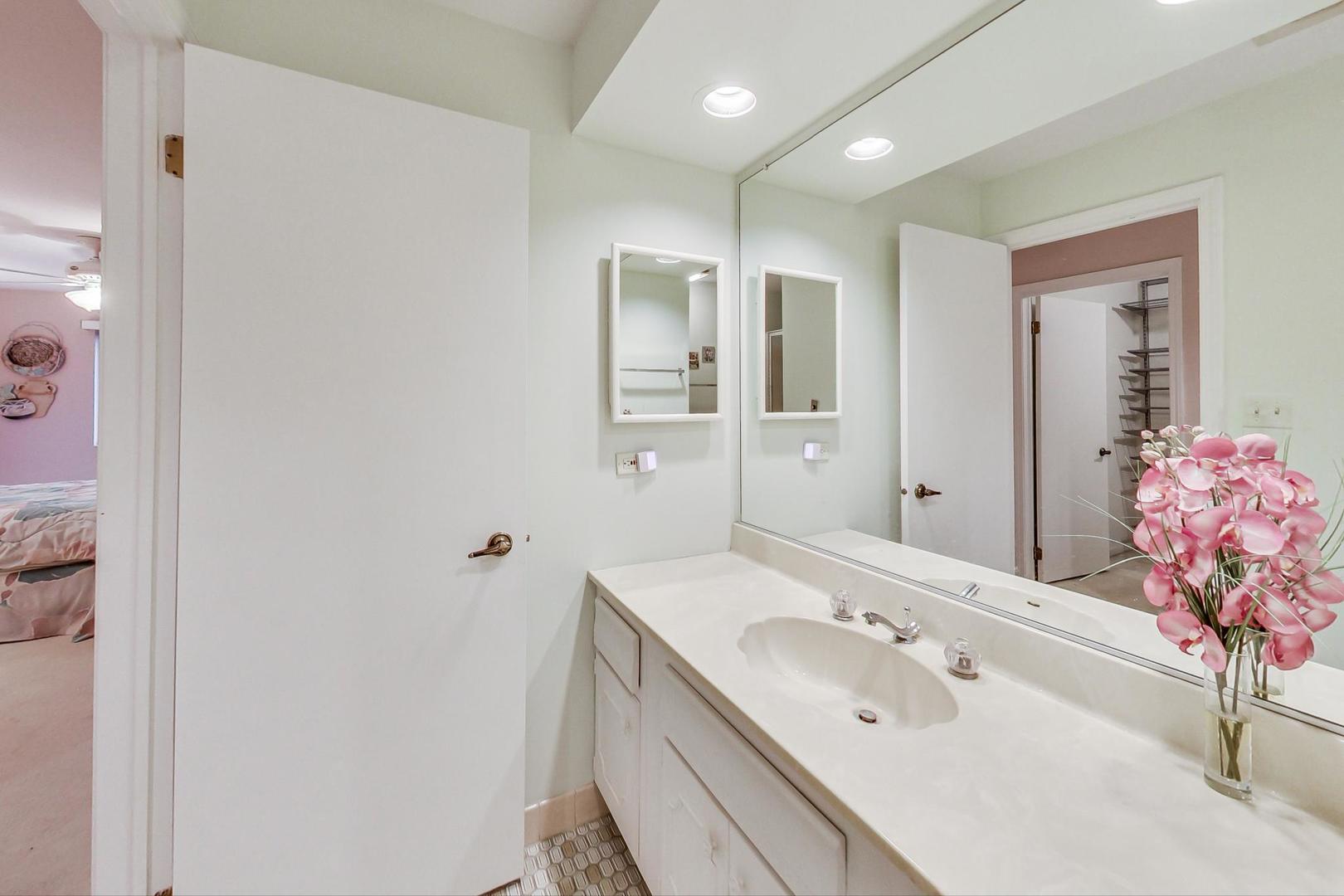 51 Old Oak Drive Unit: 107