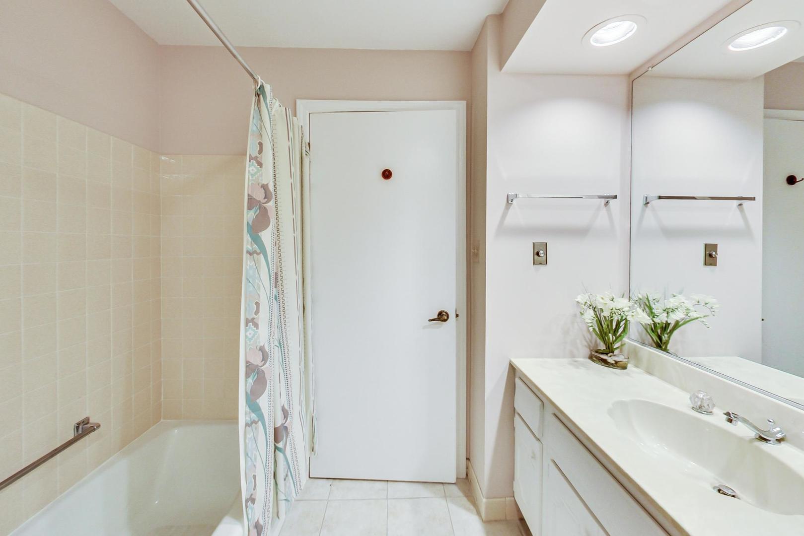 51 Old Oak Drive Unit: 107