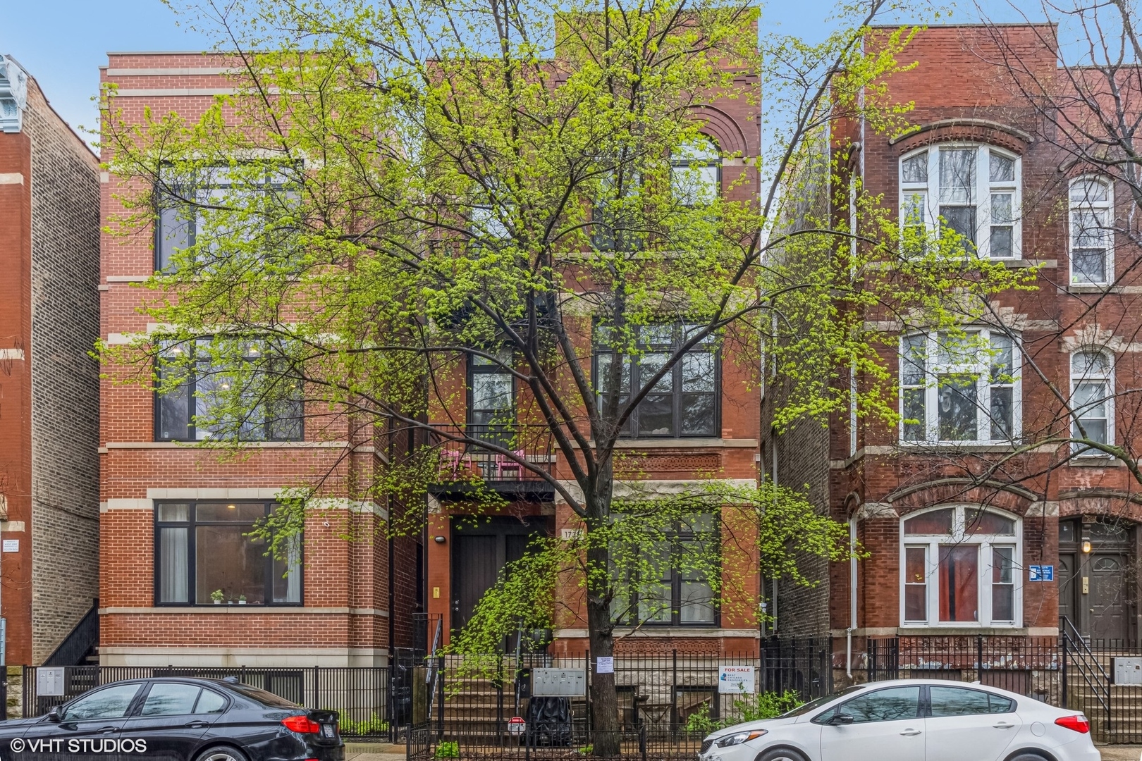 1735 W Erie Street Unit: 1S