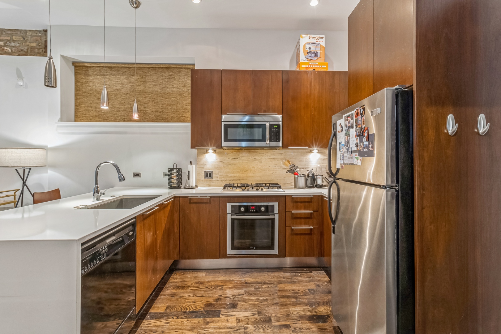 1735 W Erie Street Unit: 1S