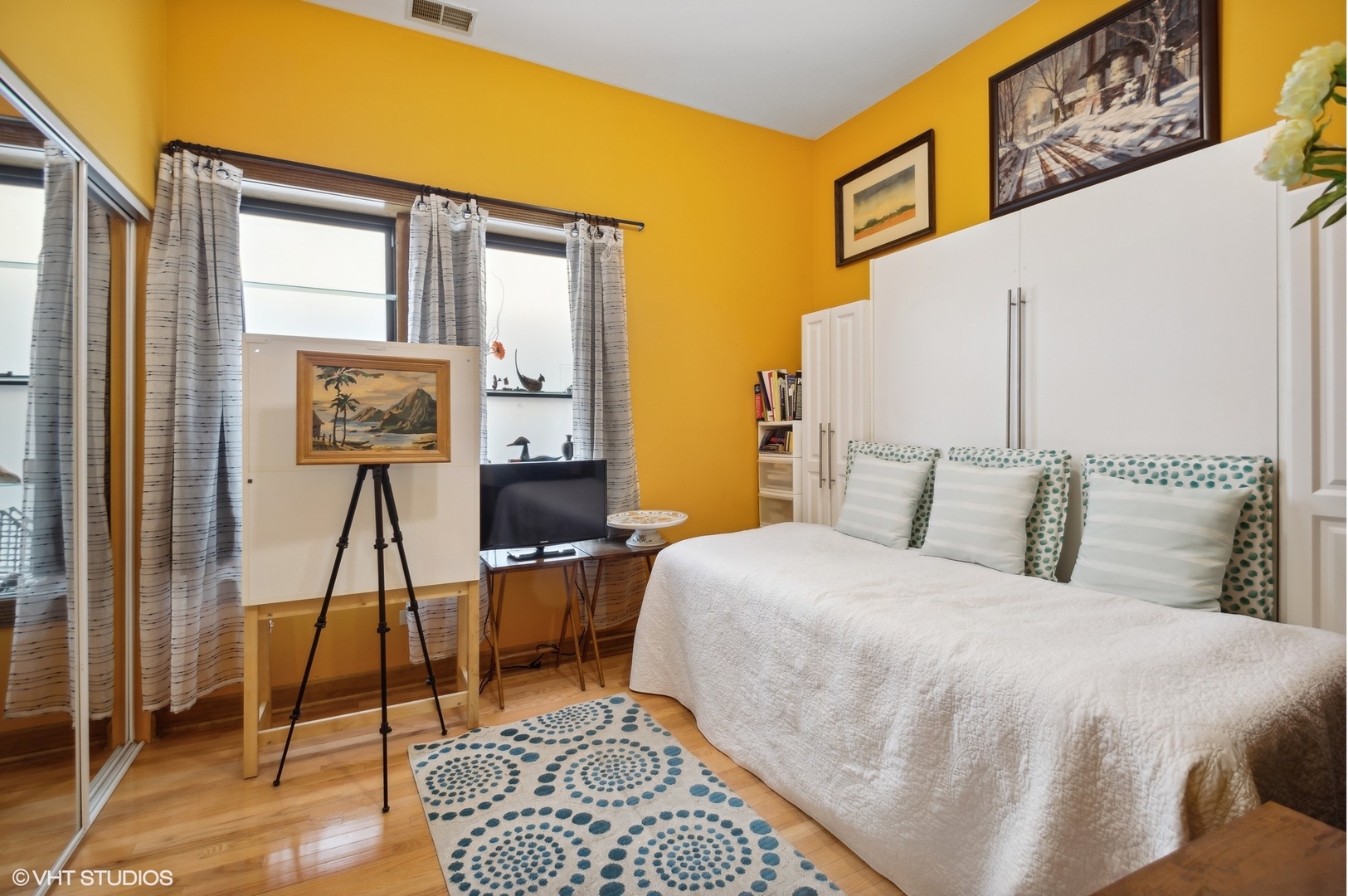 4334 N Sheridan Road Unit: 2